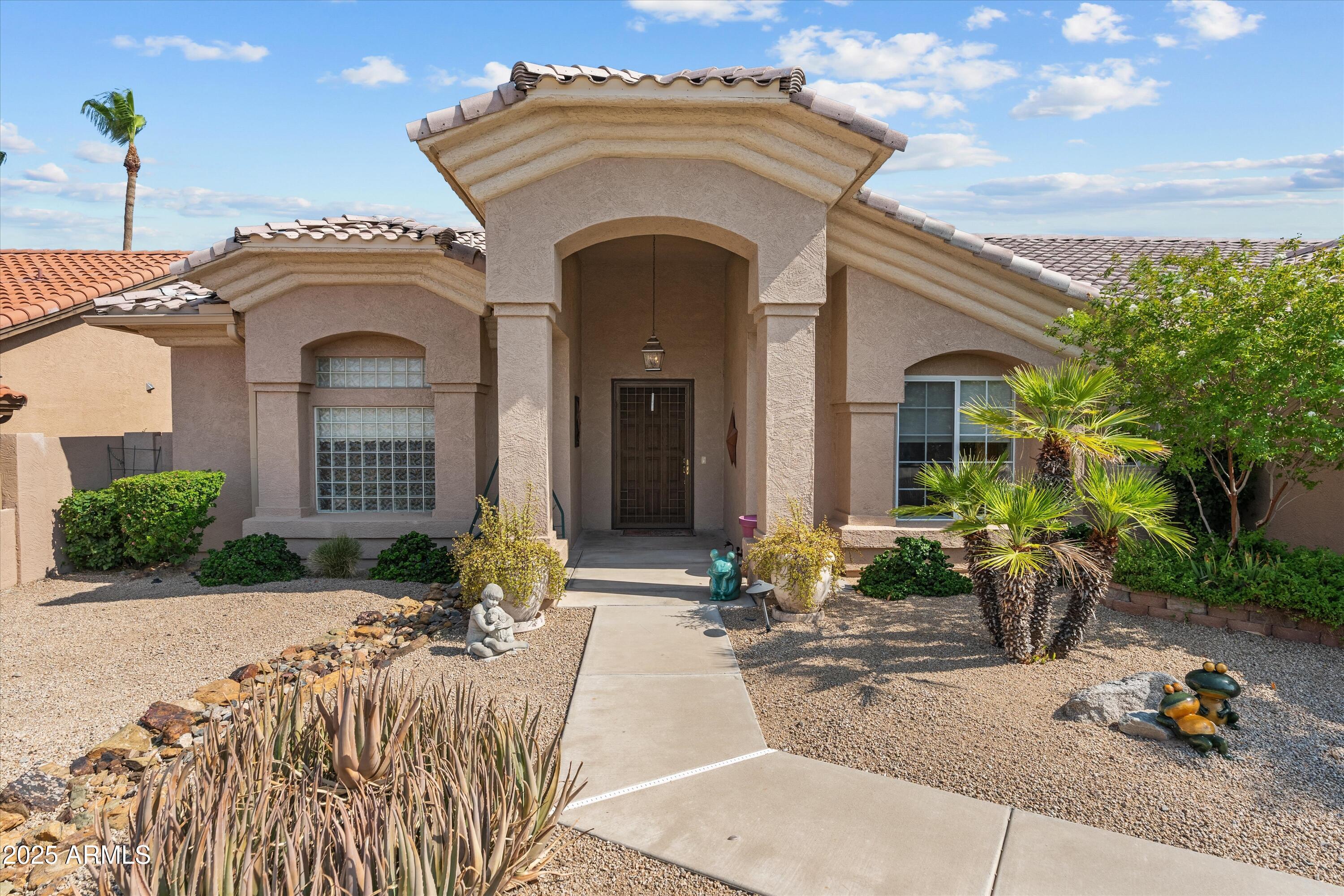 2715 E VISTA Drive