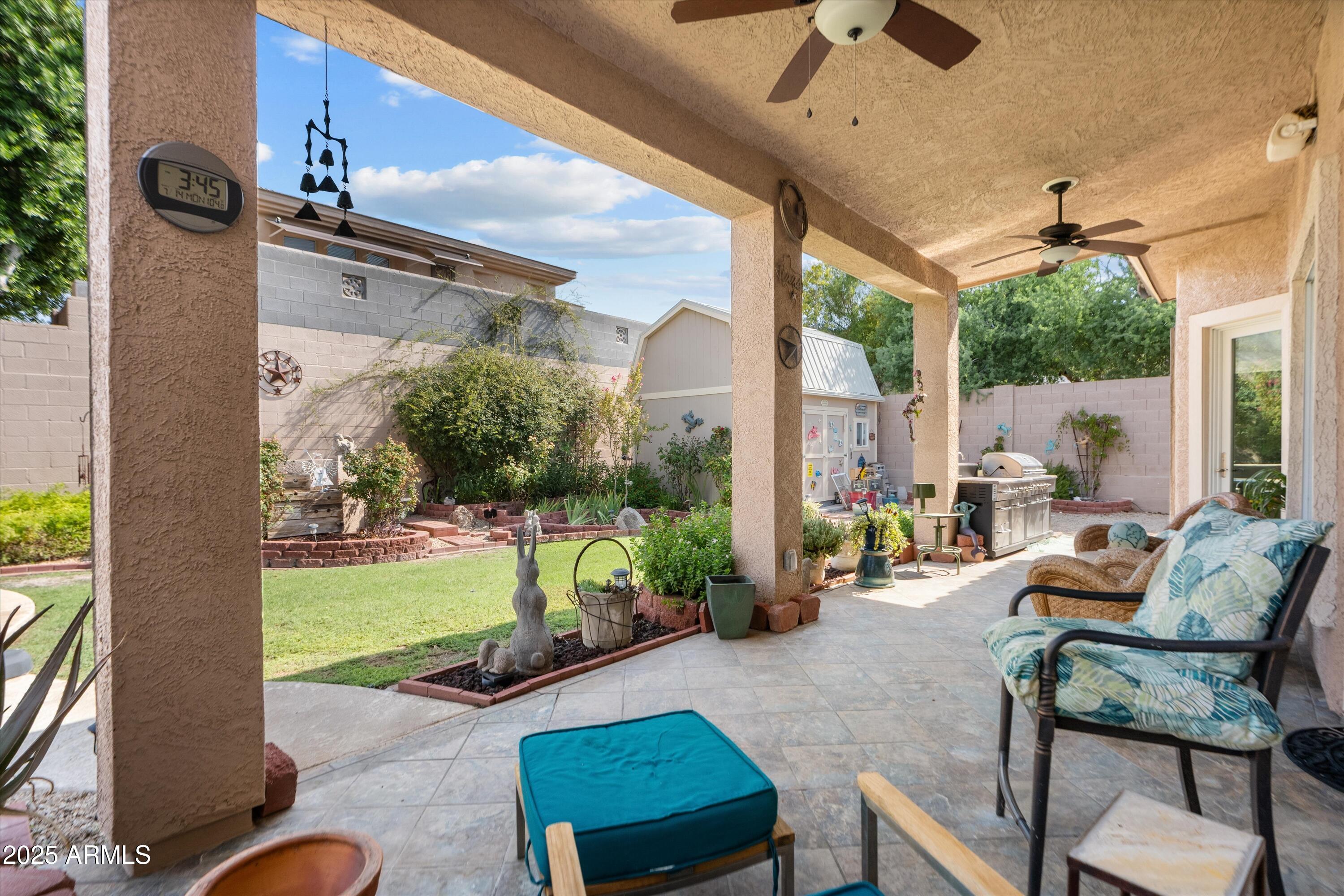 2715 E VISTA Drive