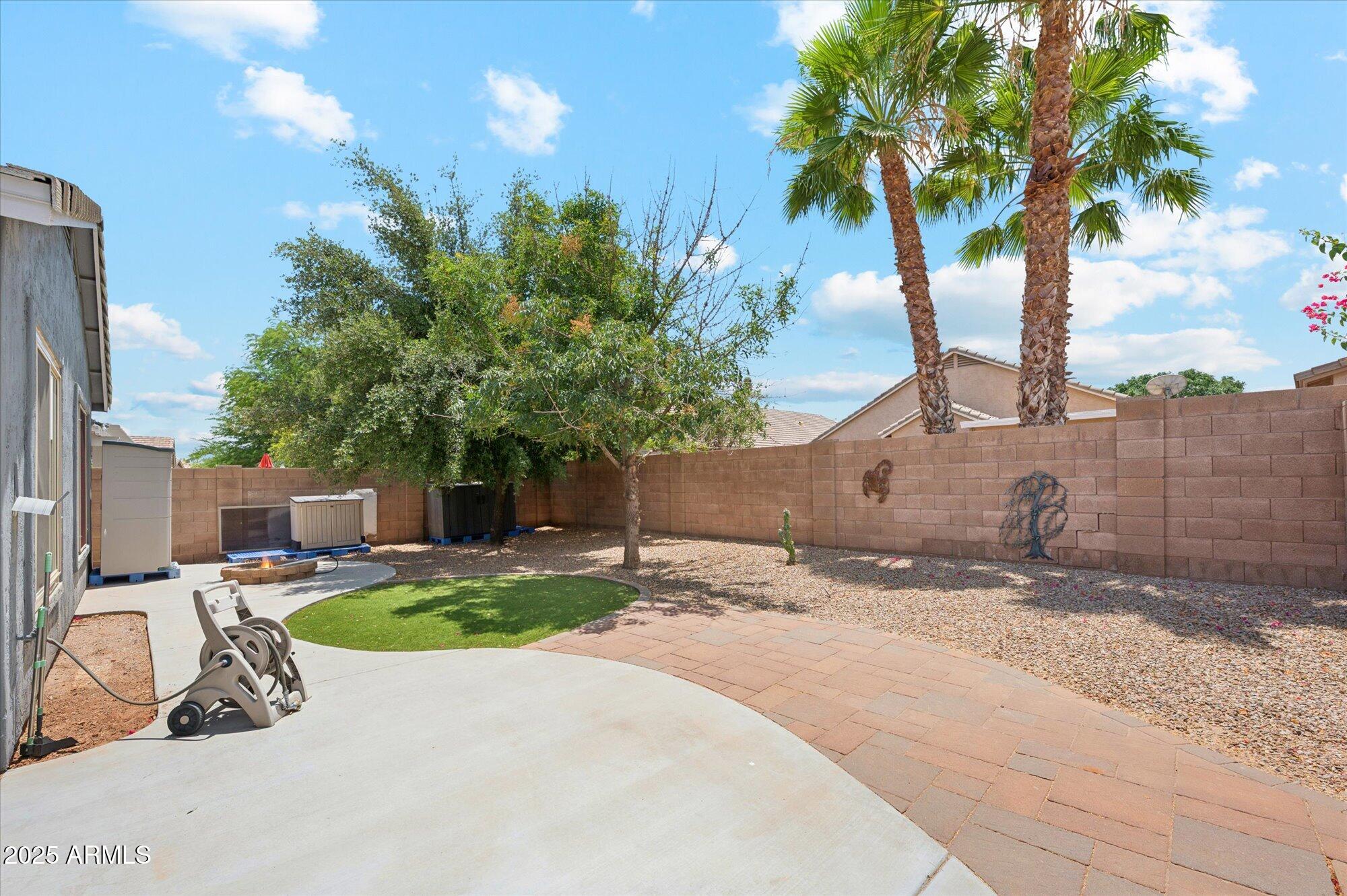 81 E ROCK WREN Drive