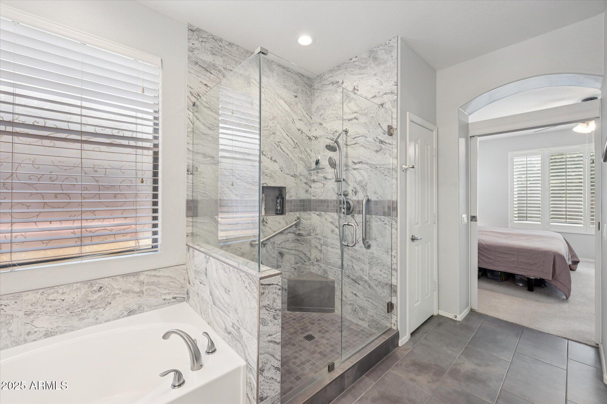 81 E ROCK WREN Drive