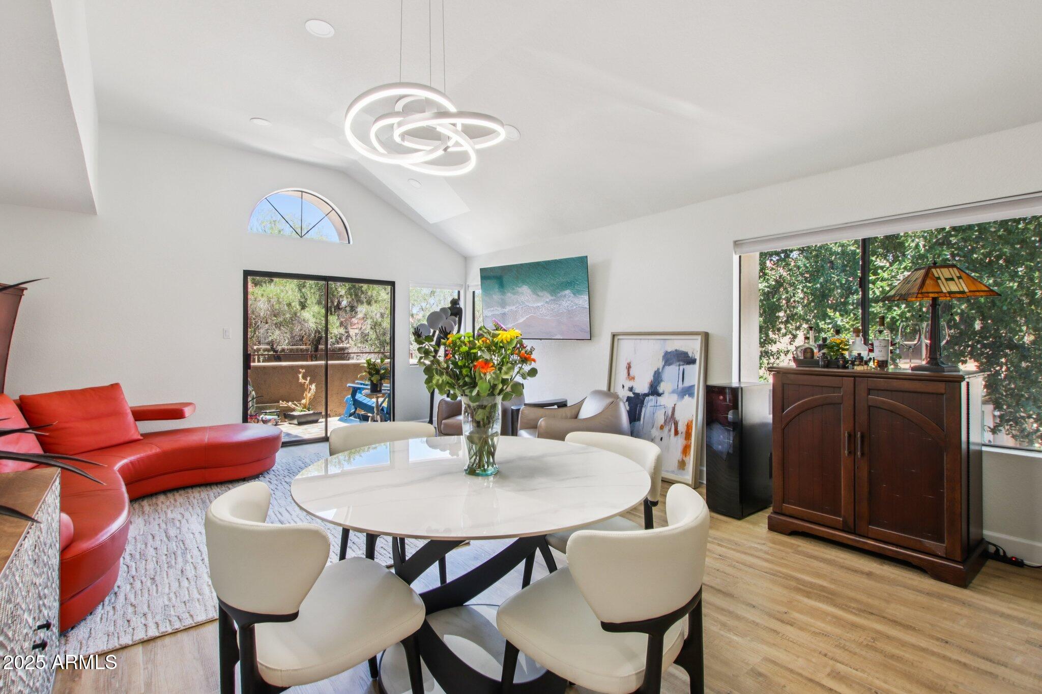 5122 E SHEA Boulevard, 2050