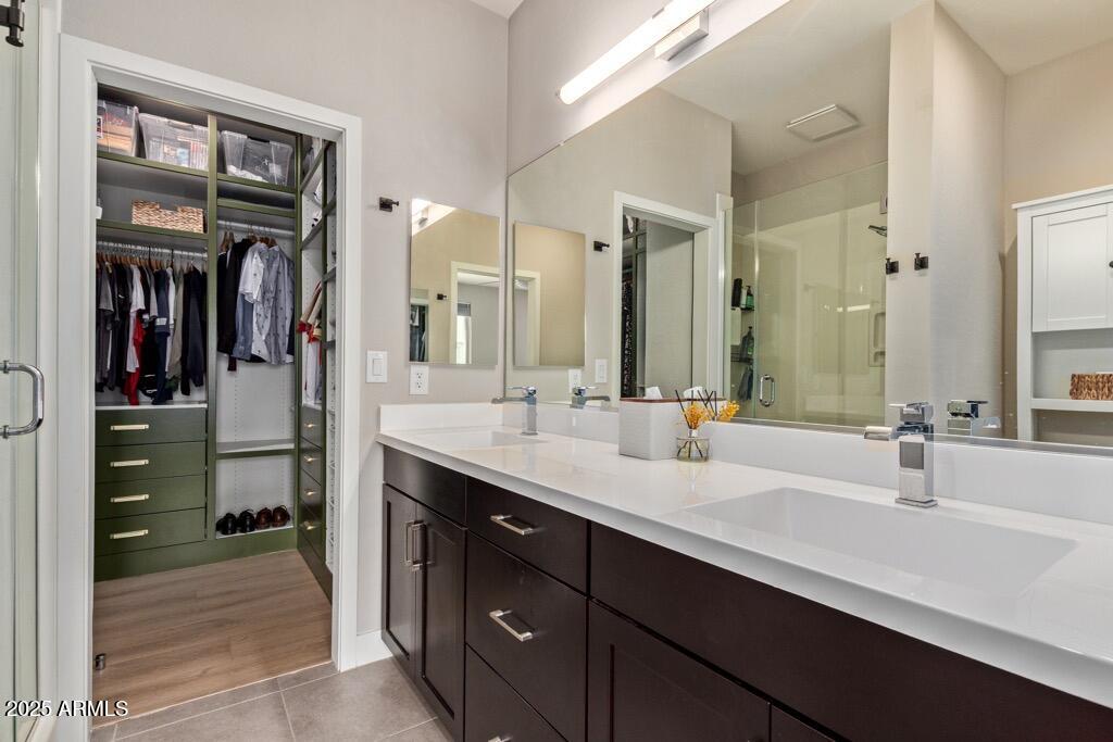 820 N 8TH Avenue, 14