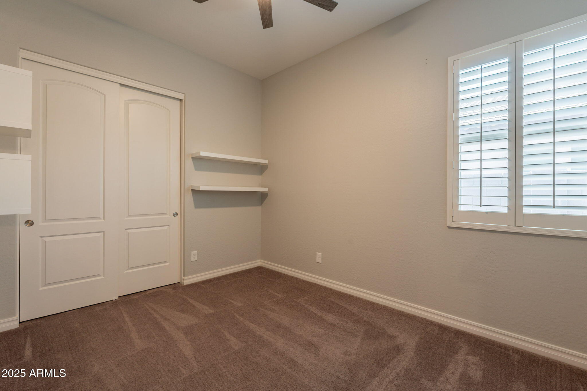 18046 N STONEGATE Road