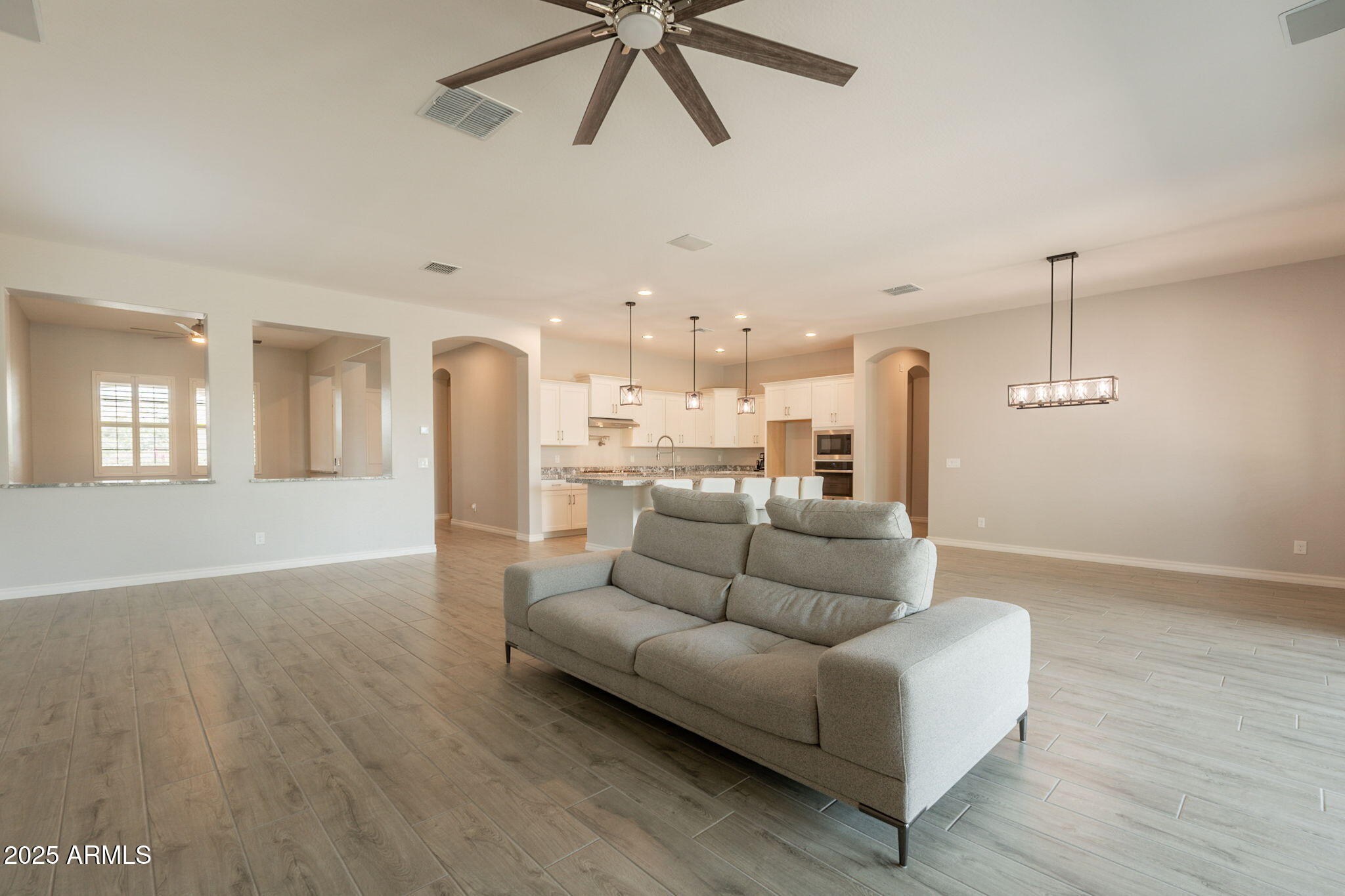 18046 N STONEGATE Road