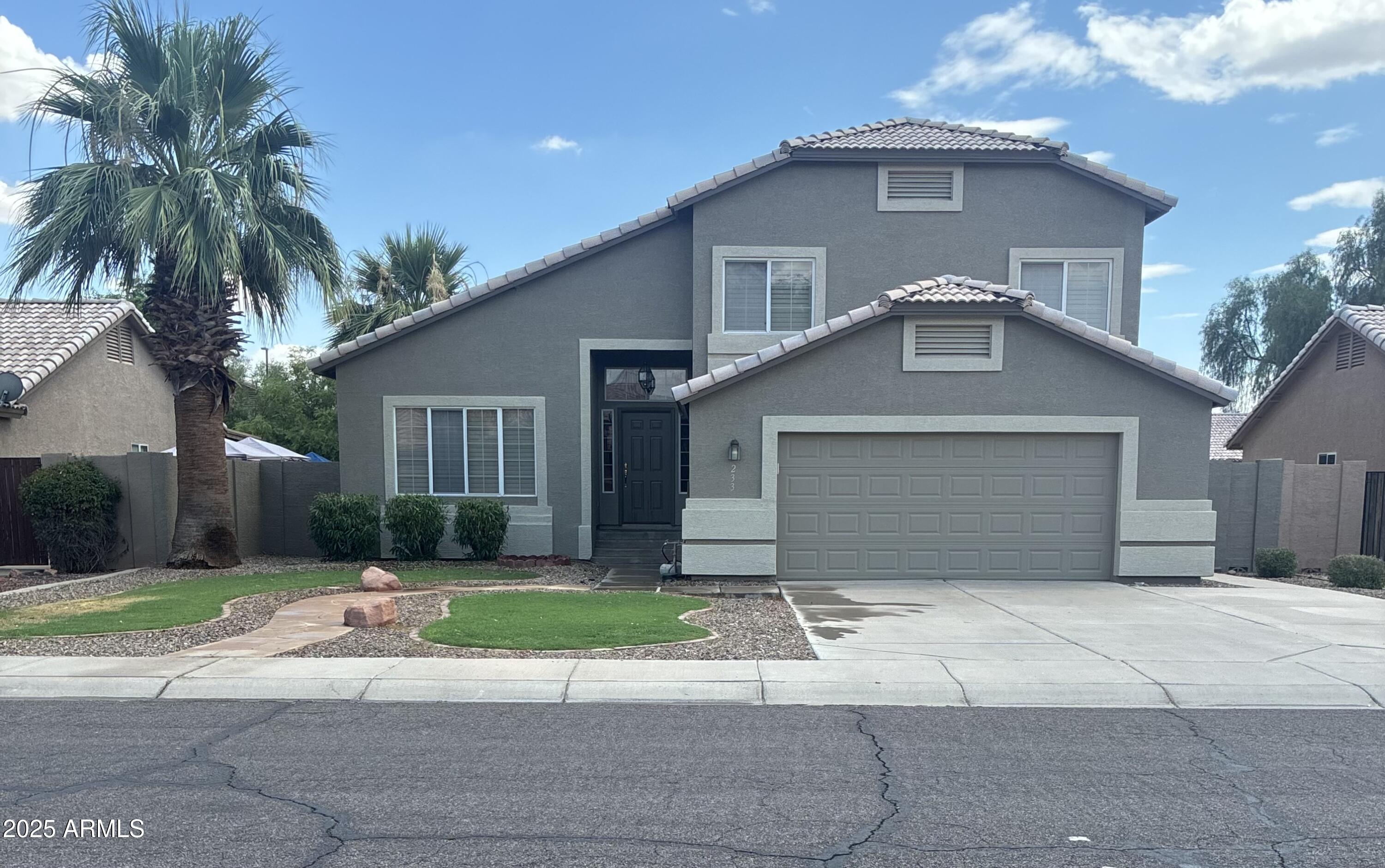 233 W BAYLOR Lane