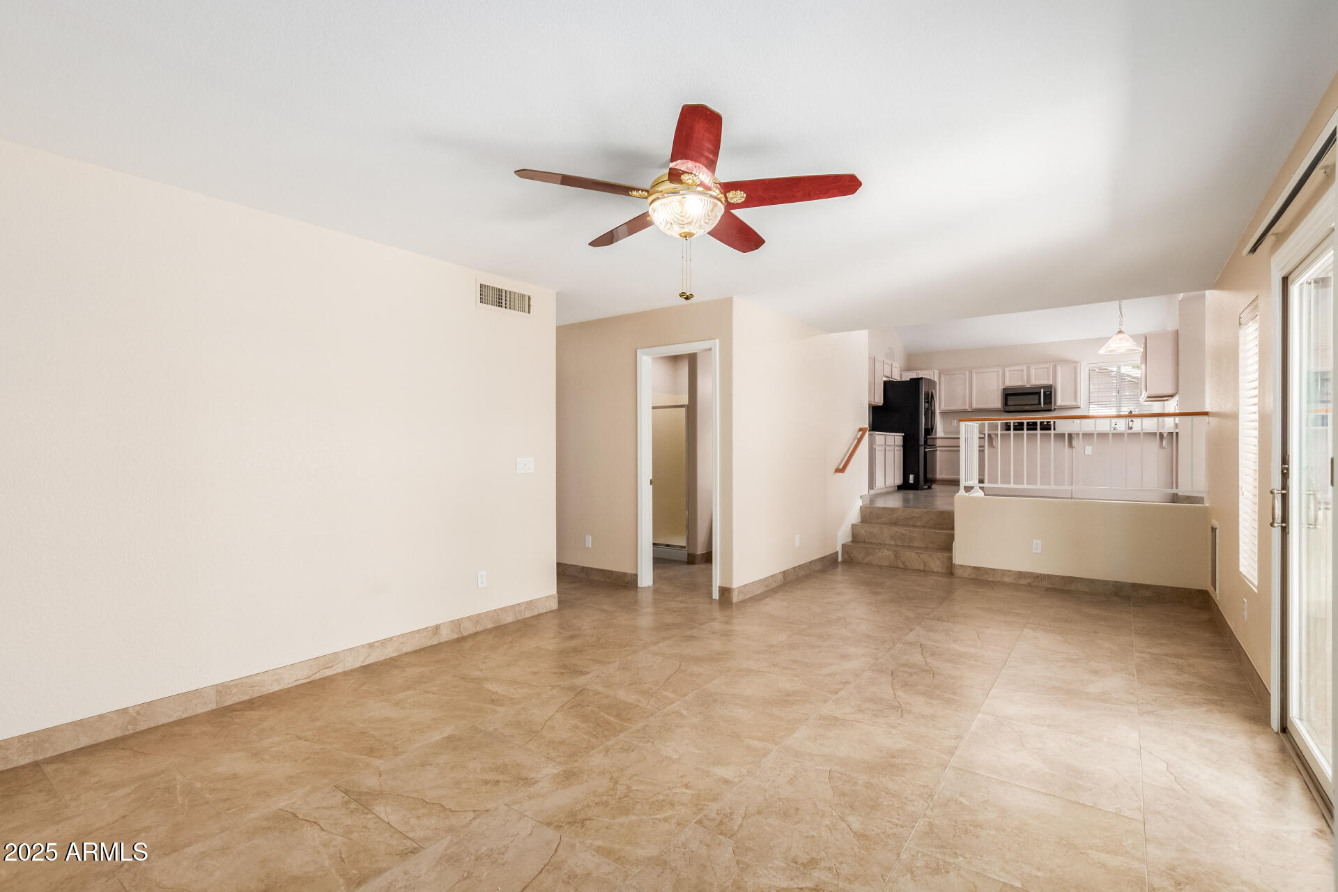 233 W BAYLOR Lane