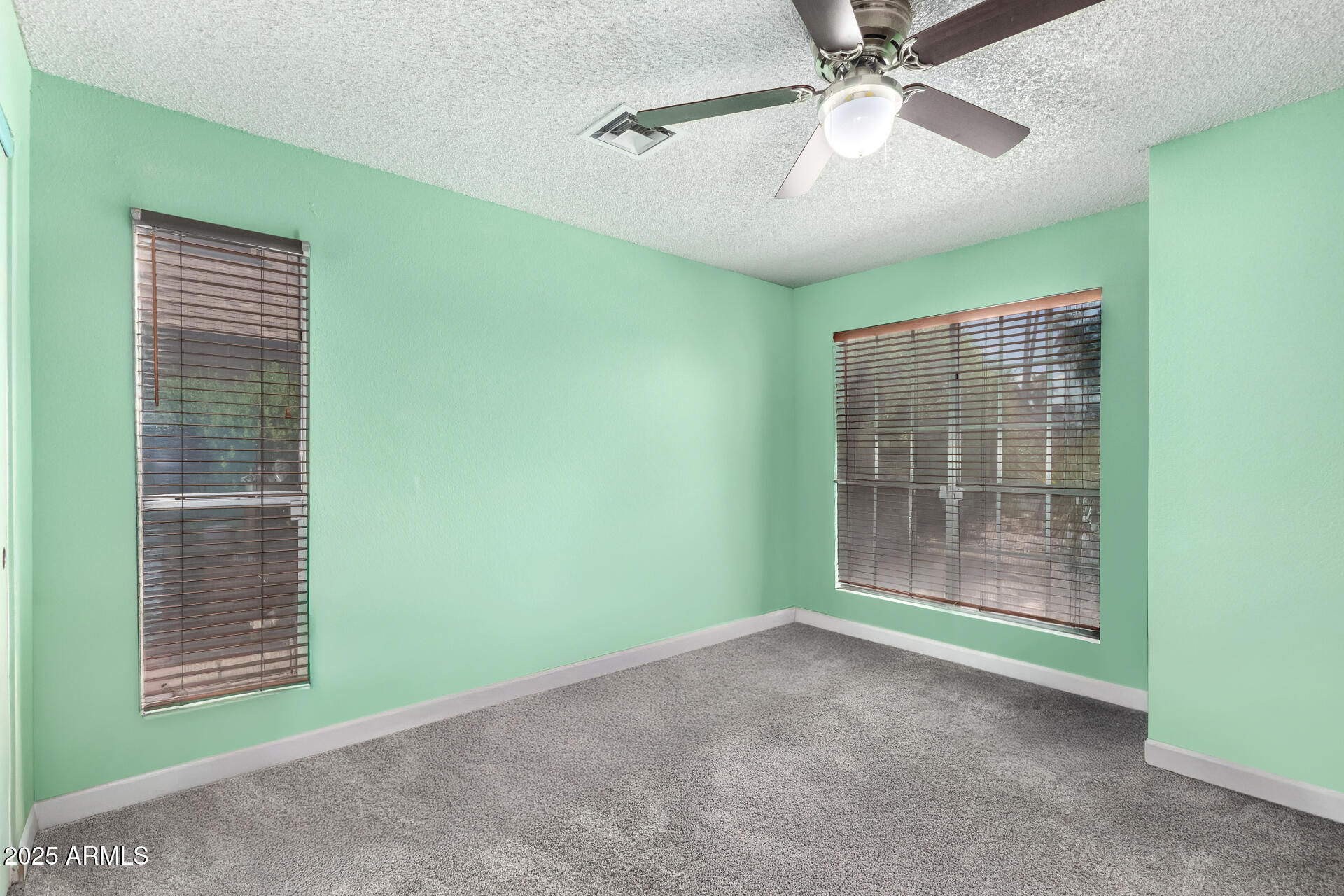 1214 W ESTRELLA Drive