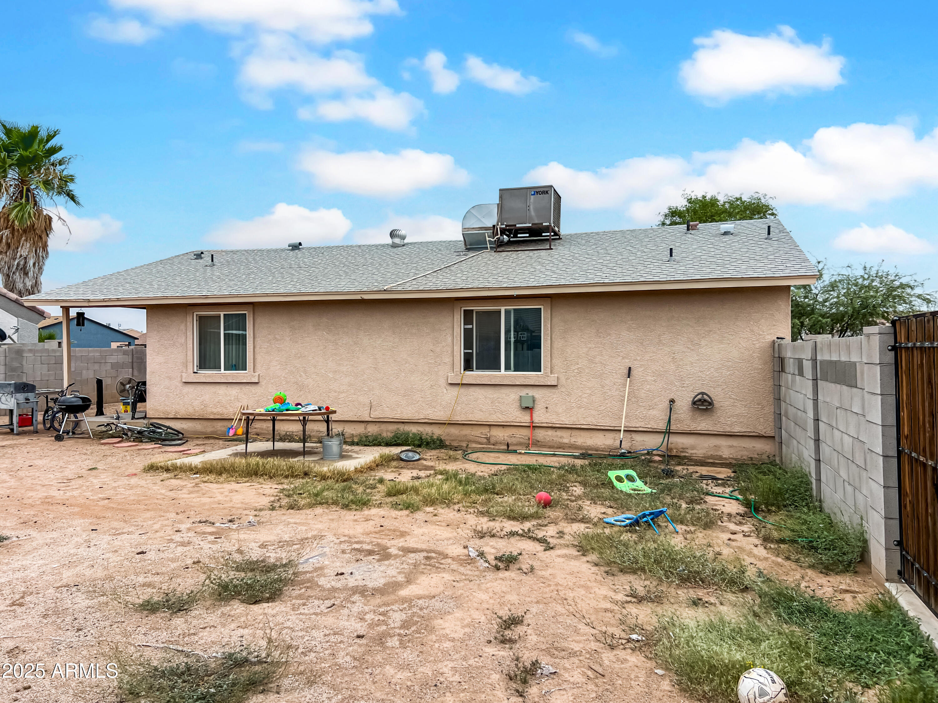 10134 W CAMELIA Drive