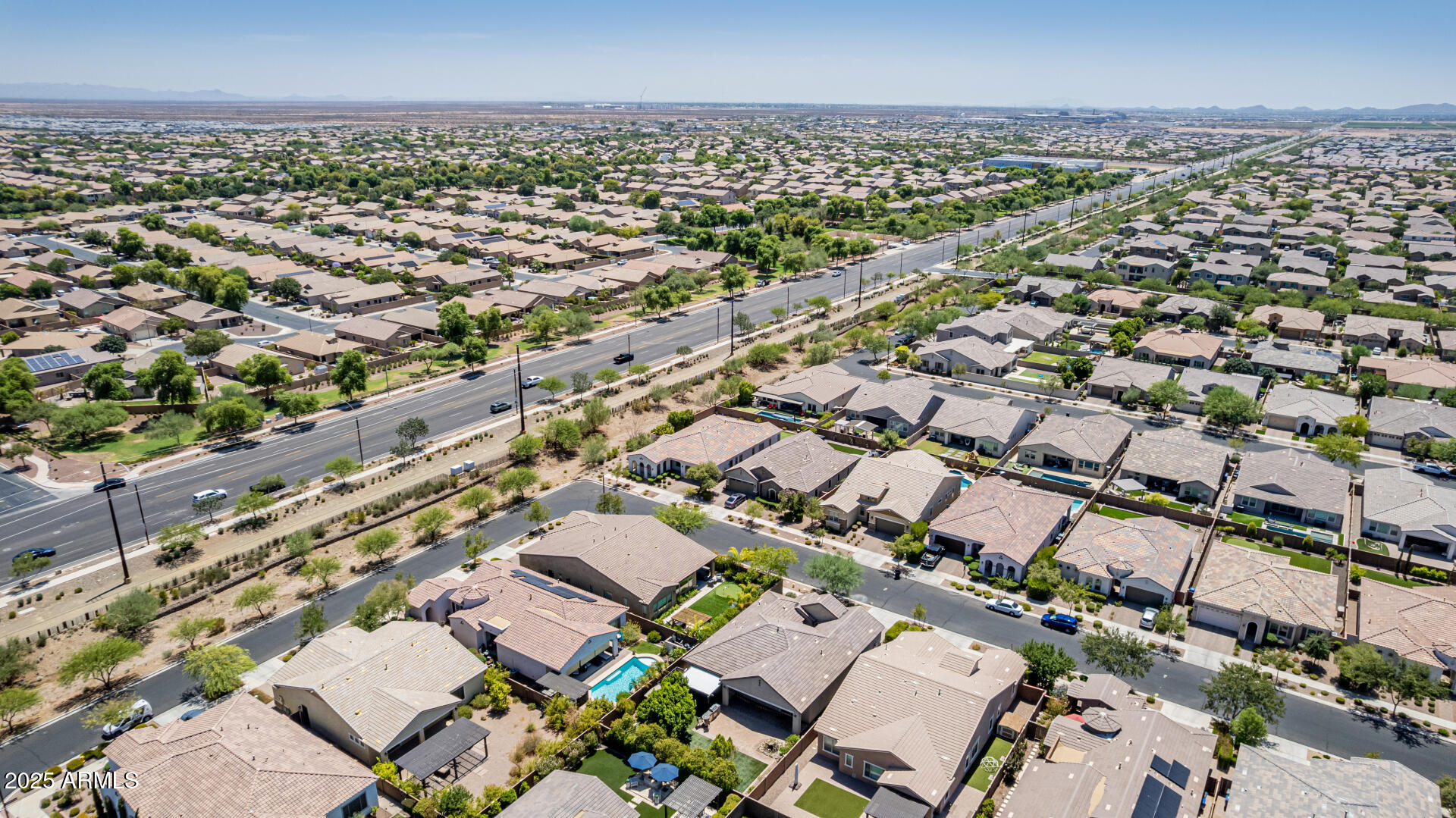 10742 E SIMONE Avenue