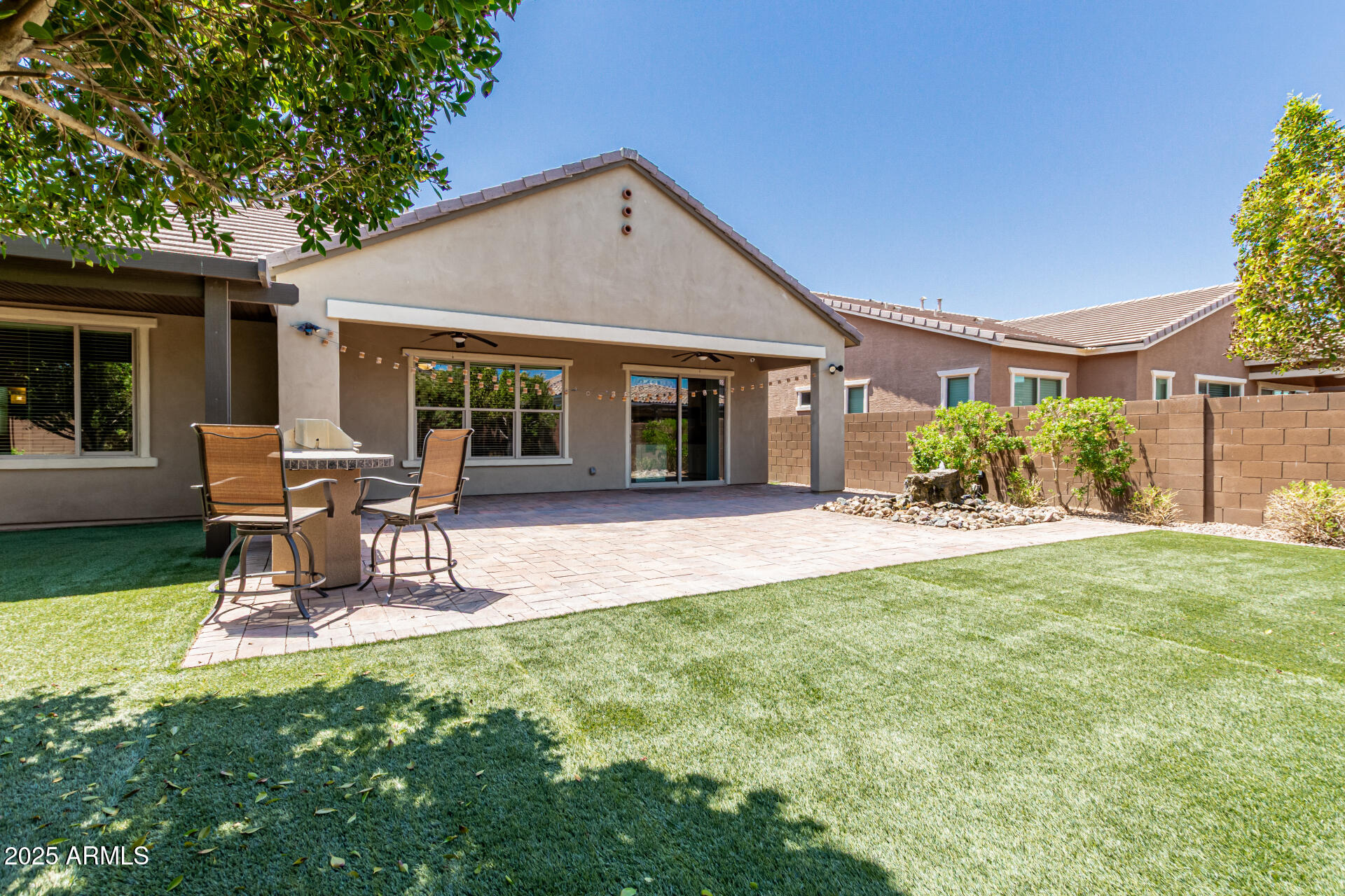 10742 E SIMONE Avenue