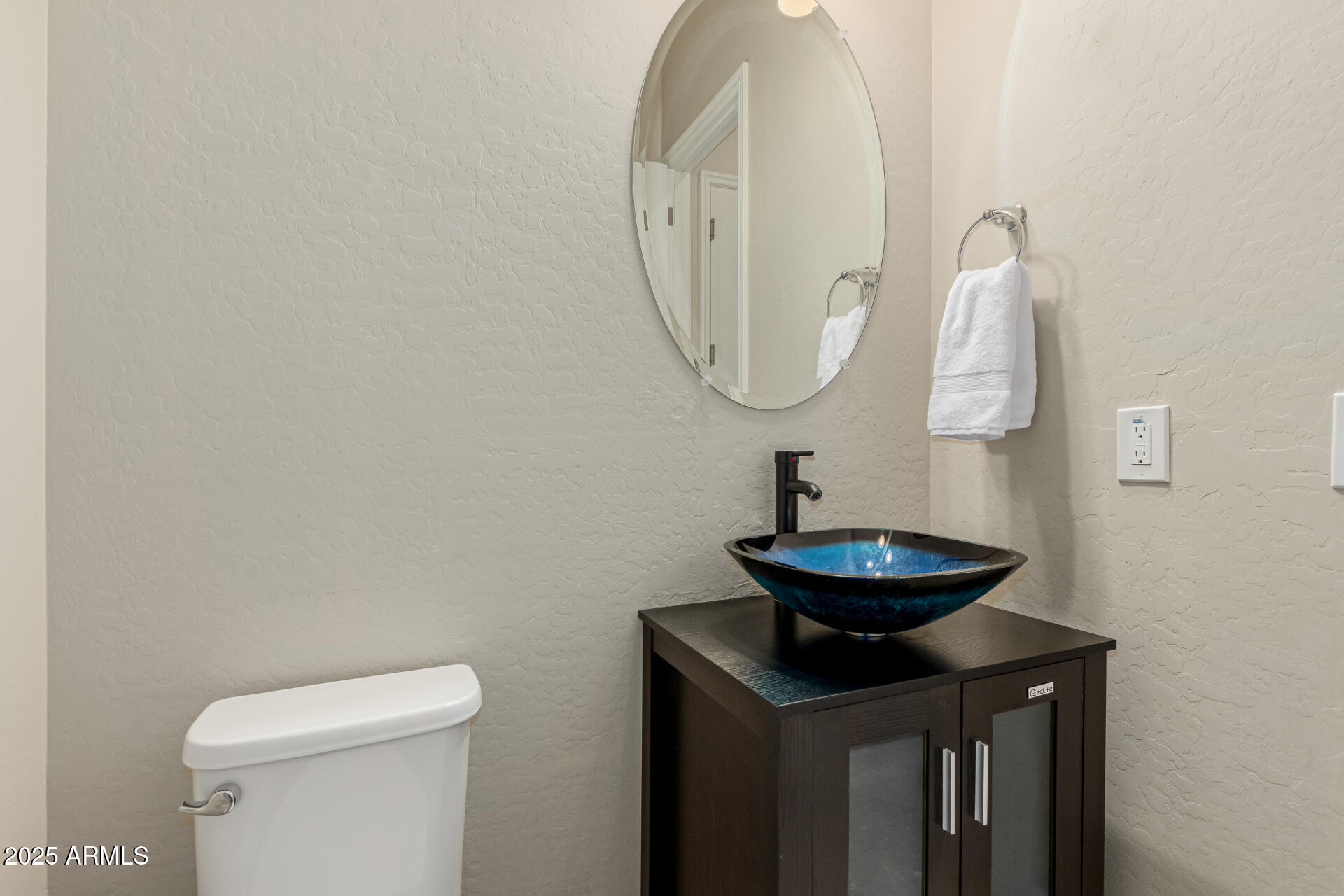 10742 E SIMONE Avenue