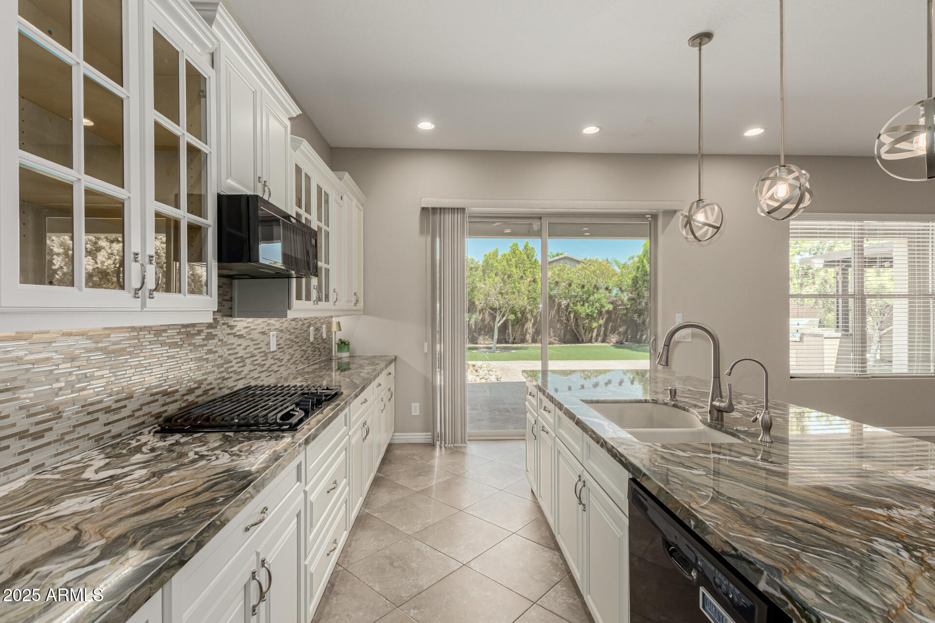 10742 E SIMONE Avenue