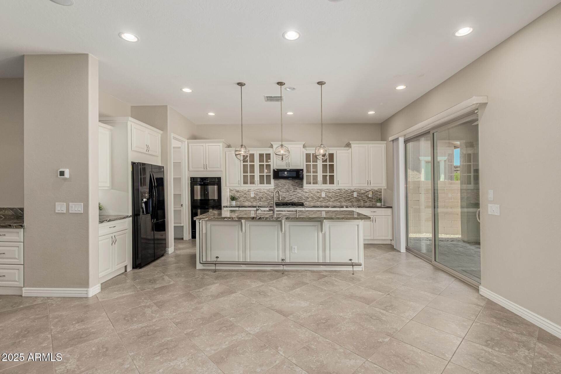 10742 E SIMONE Avenue