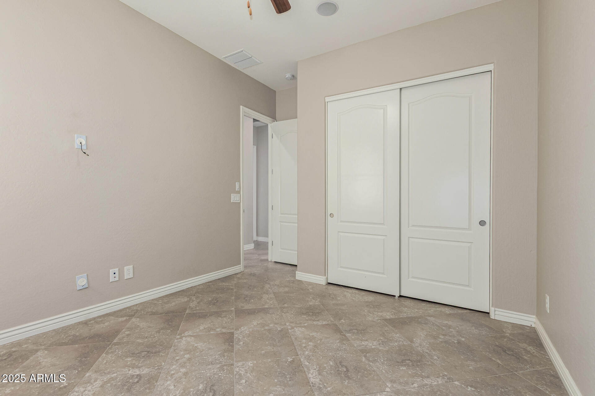 10742 E SIMONE Avenue