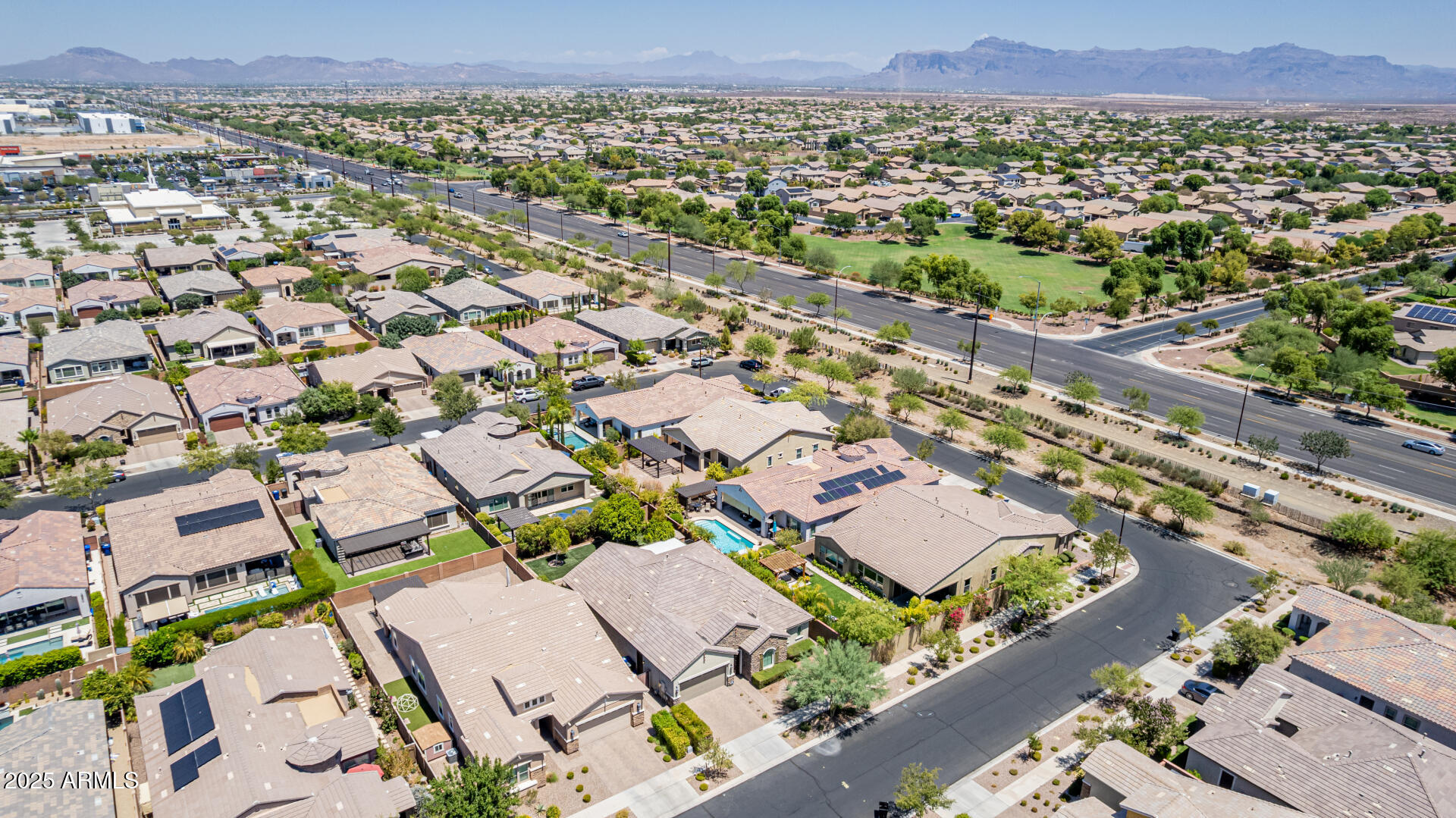 10742 E SIMONE Avenue