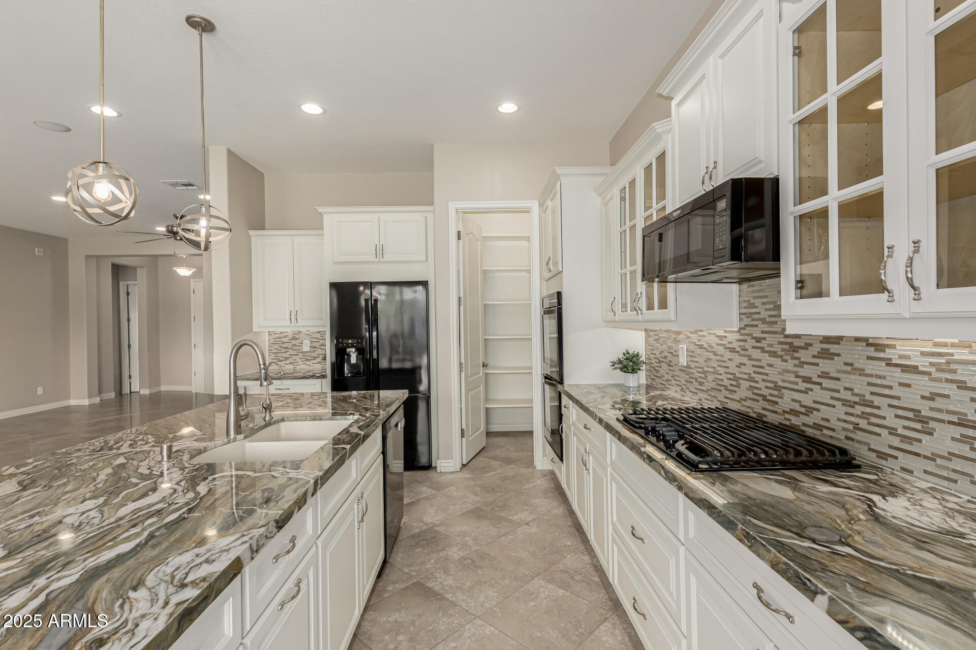 10742 E SIMONE Avenue