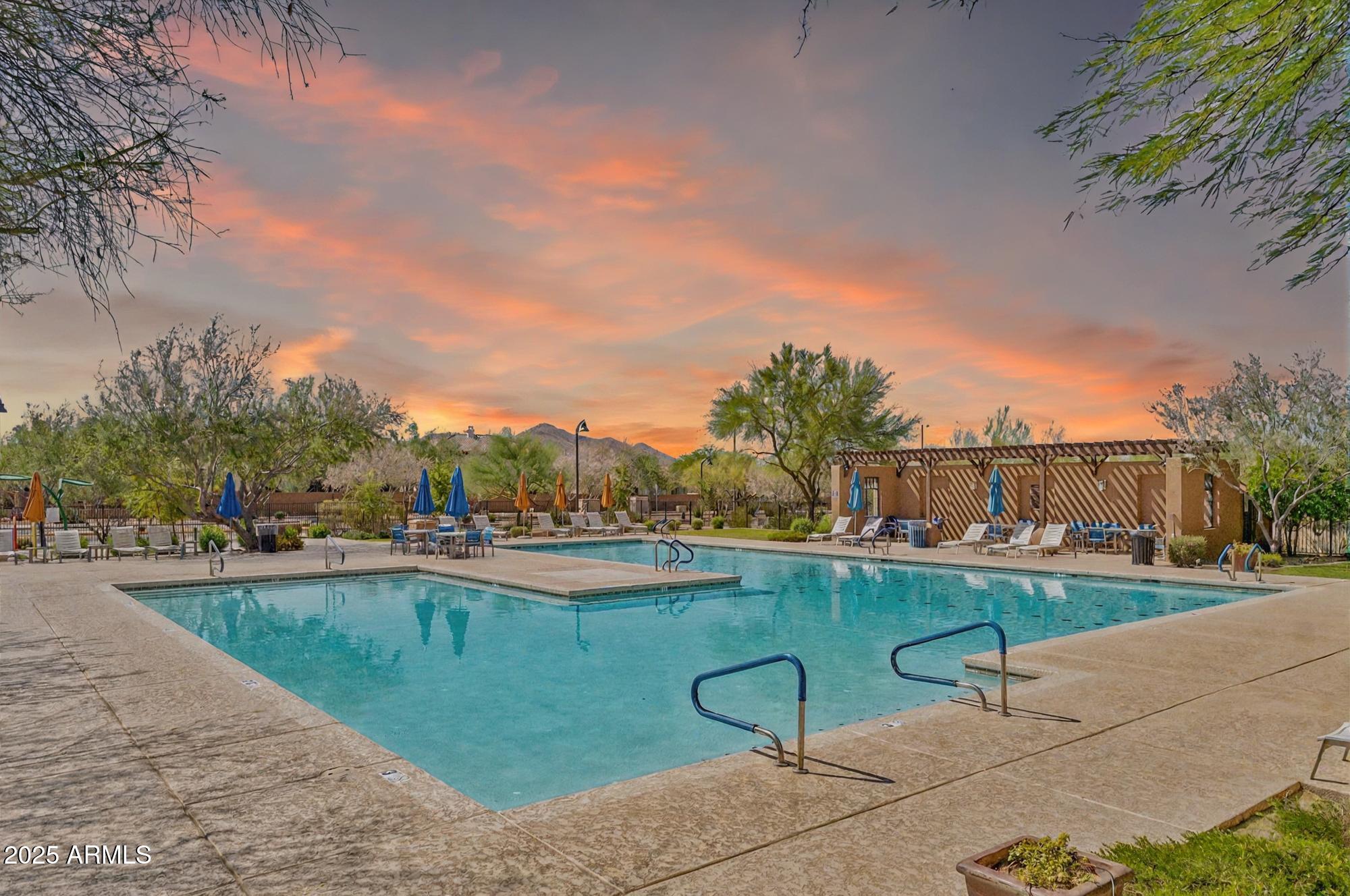 2187 W BURNSIDE Trail