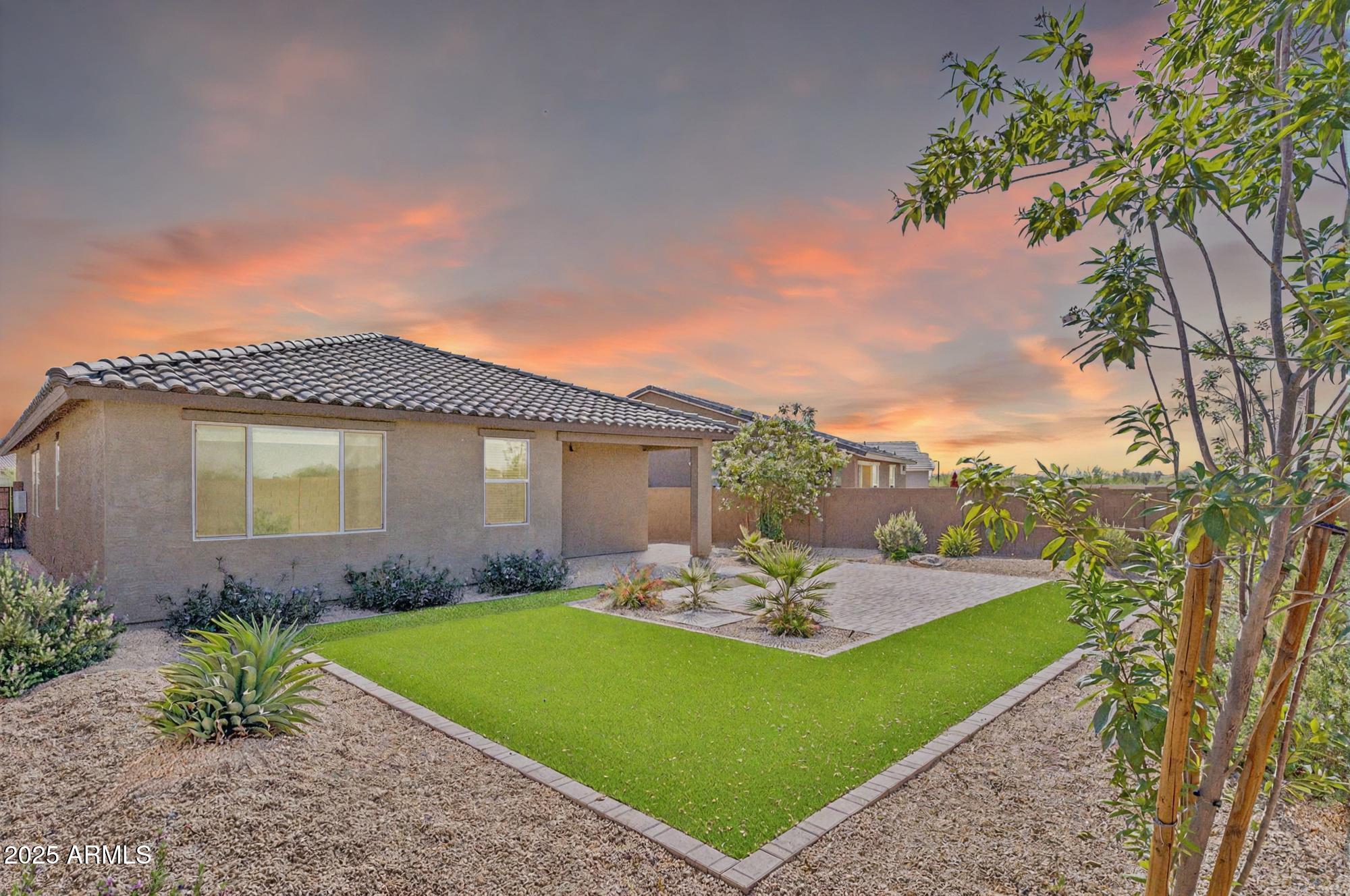 2187 W BURNSIDE Trail