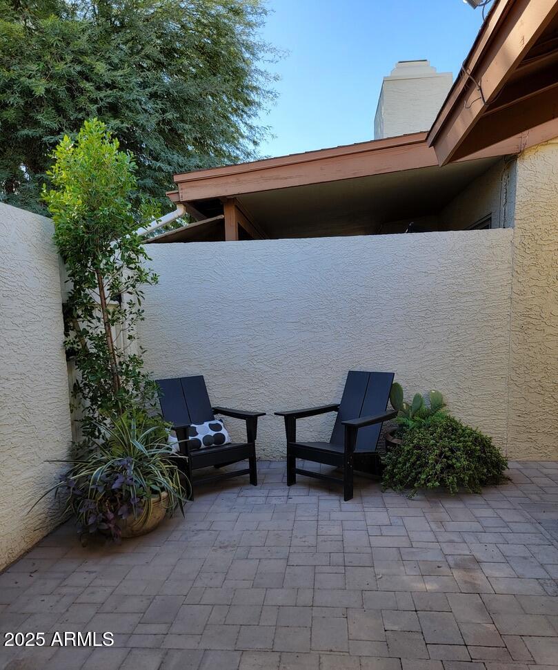 2511 W PERSHING Avenue