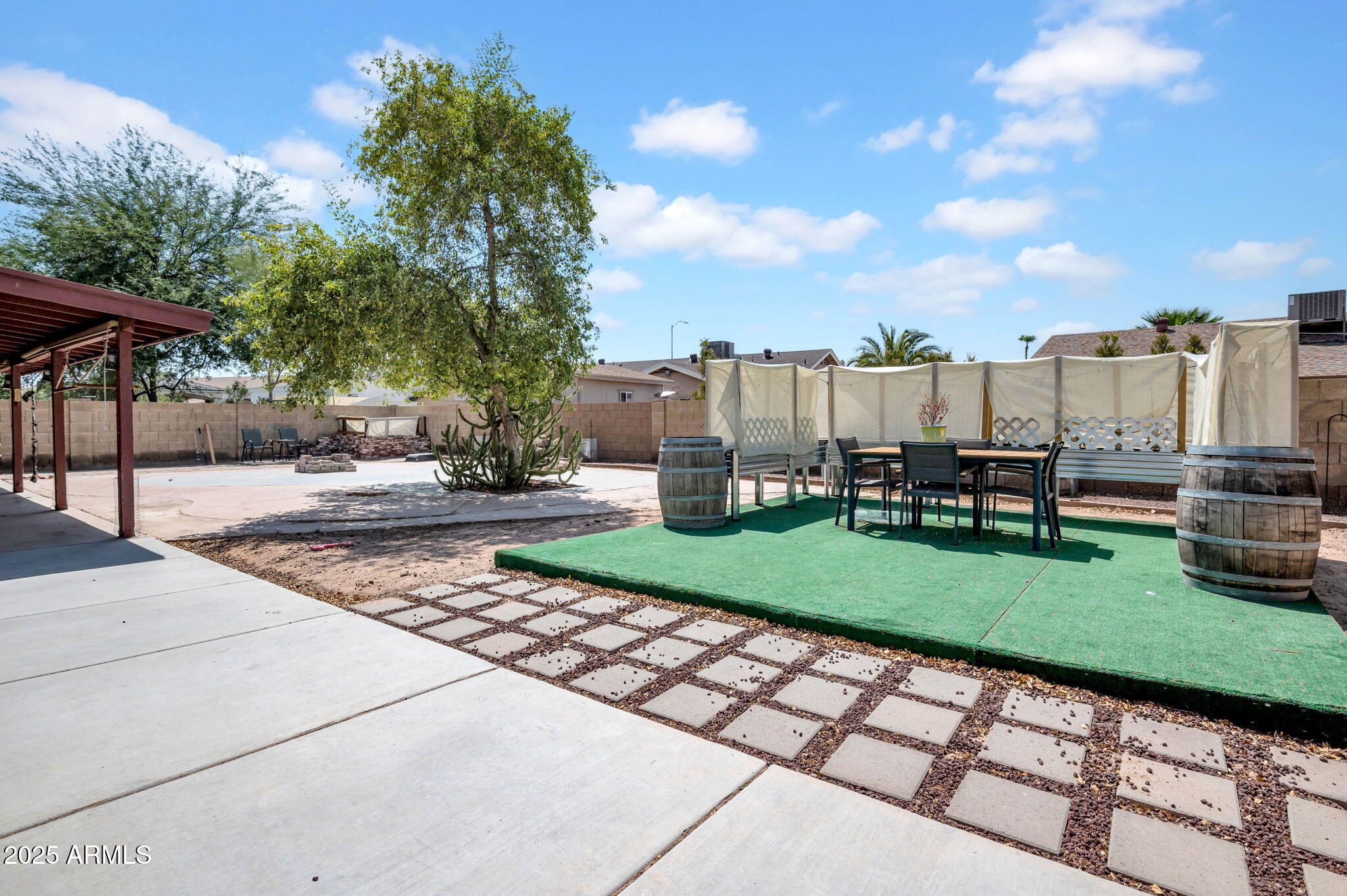 1632 N TEMPLE Street