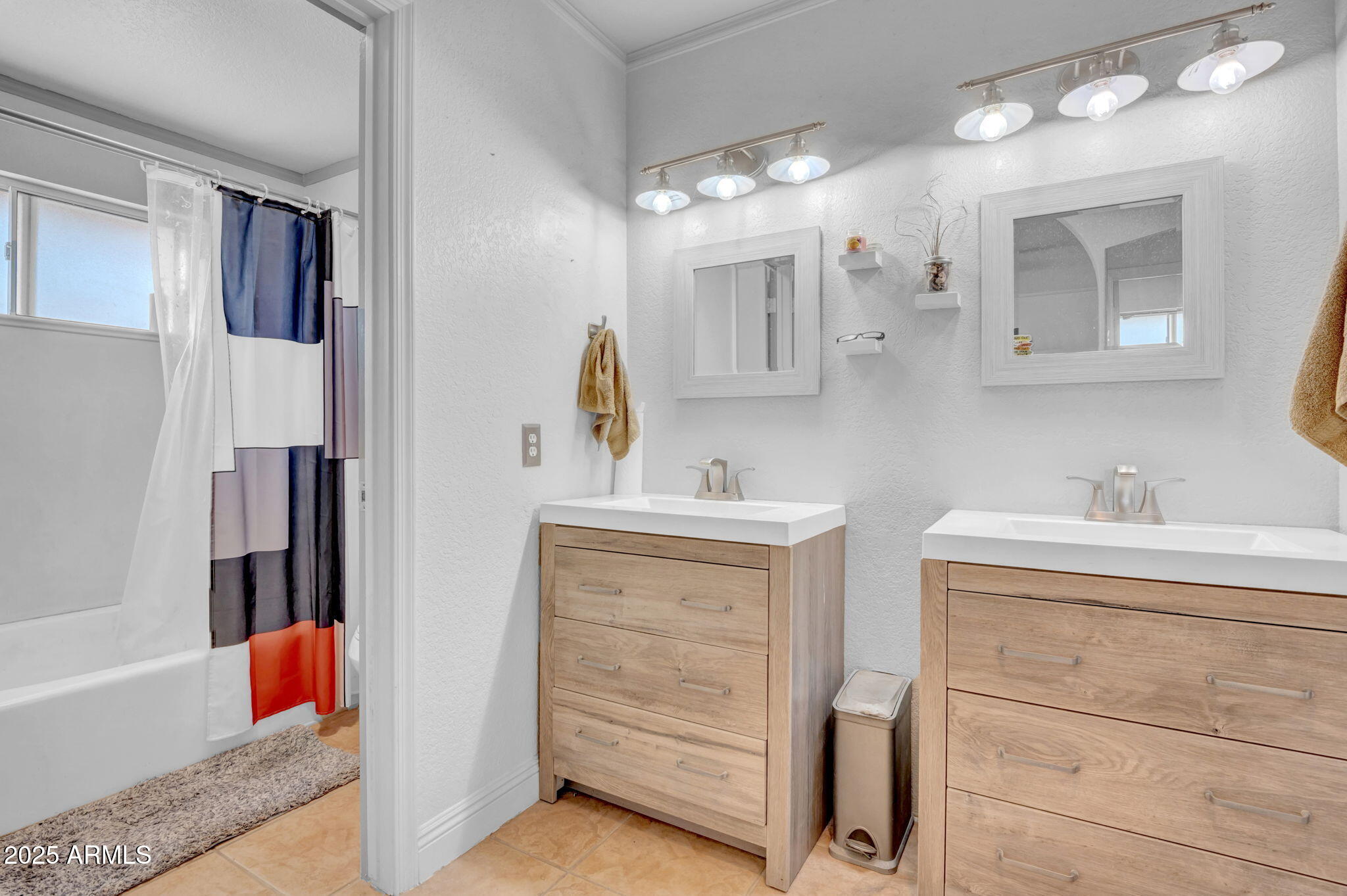 1632 N TEMPLE Street