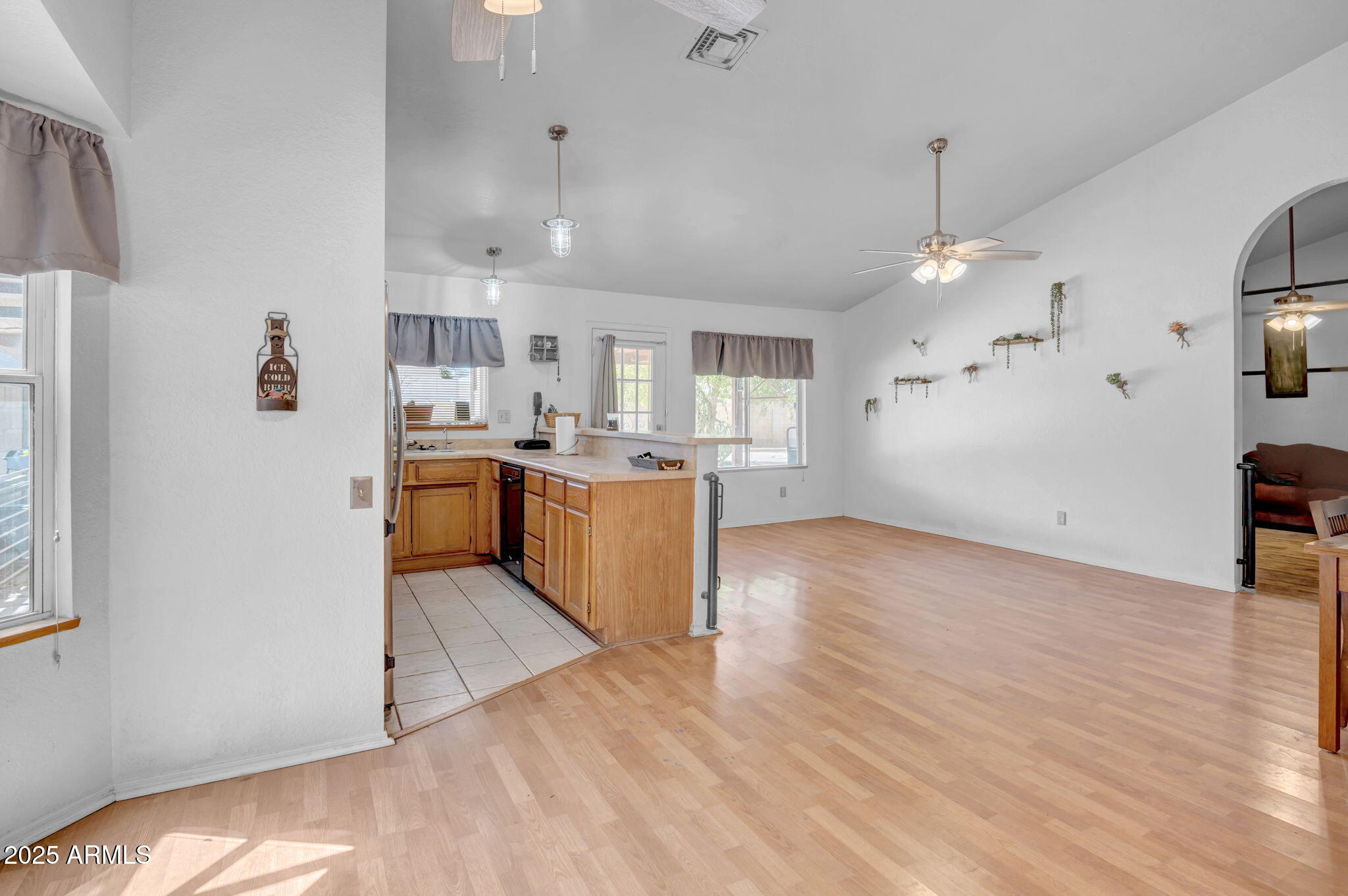 1632 N TEMPLE Street