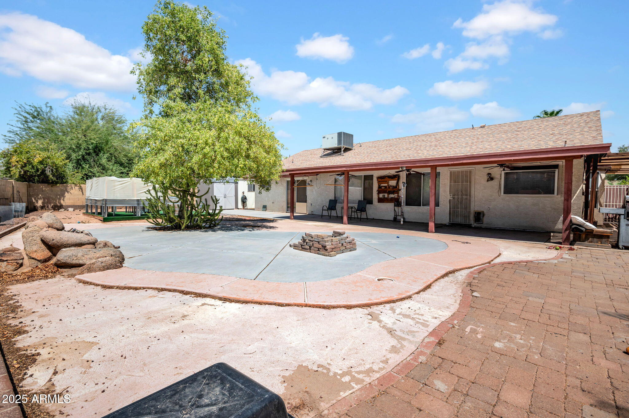 1632 N TEMPLE Street