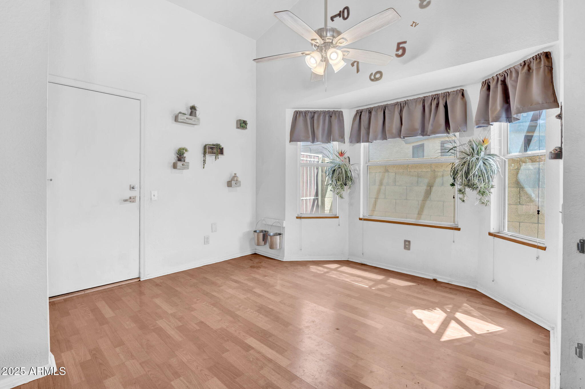 1632 N TEMPLE Street