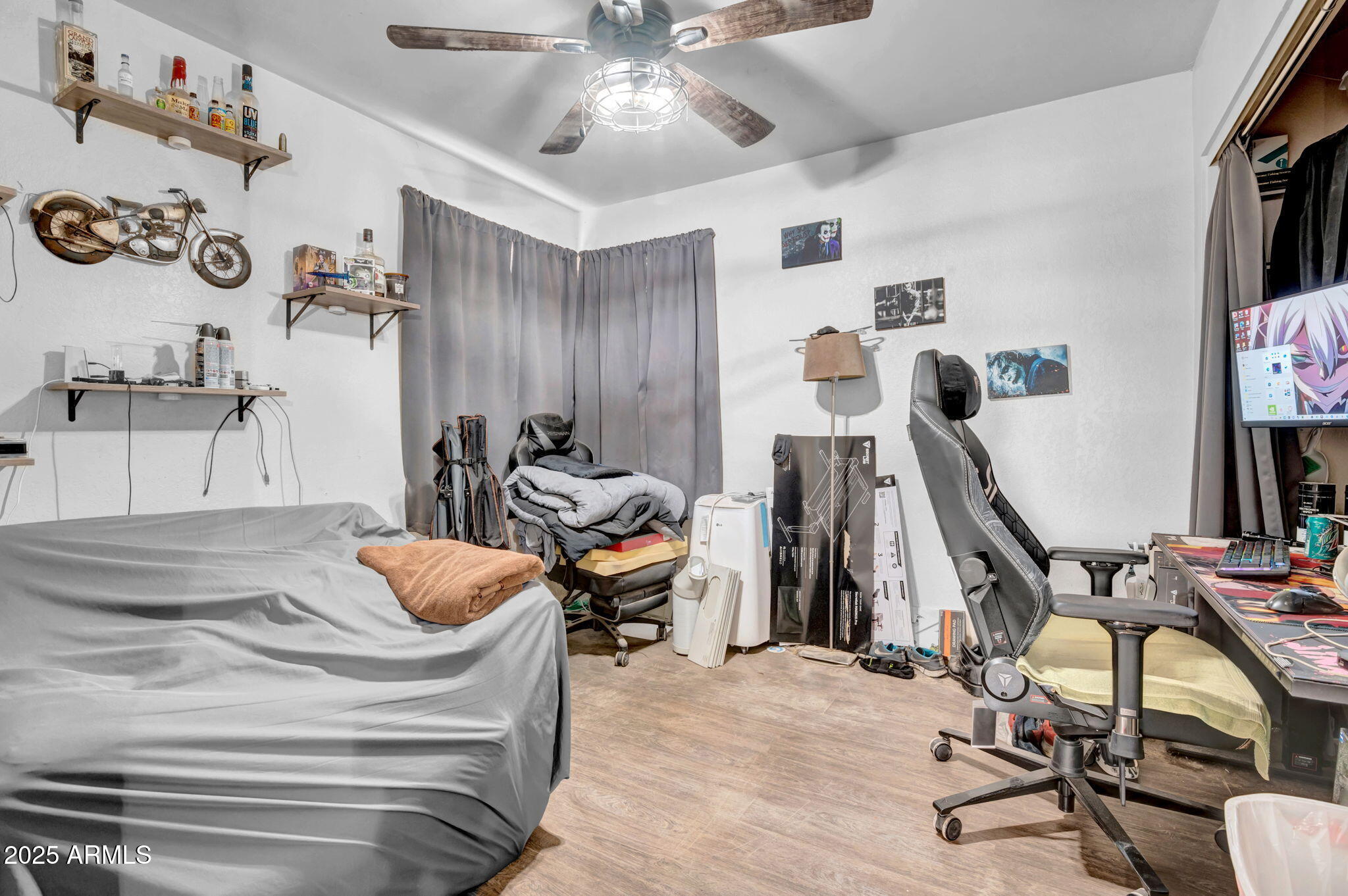 1632 N TEMPLE Street