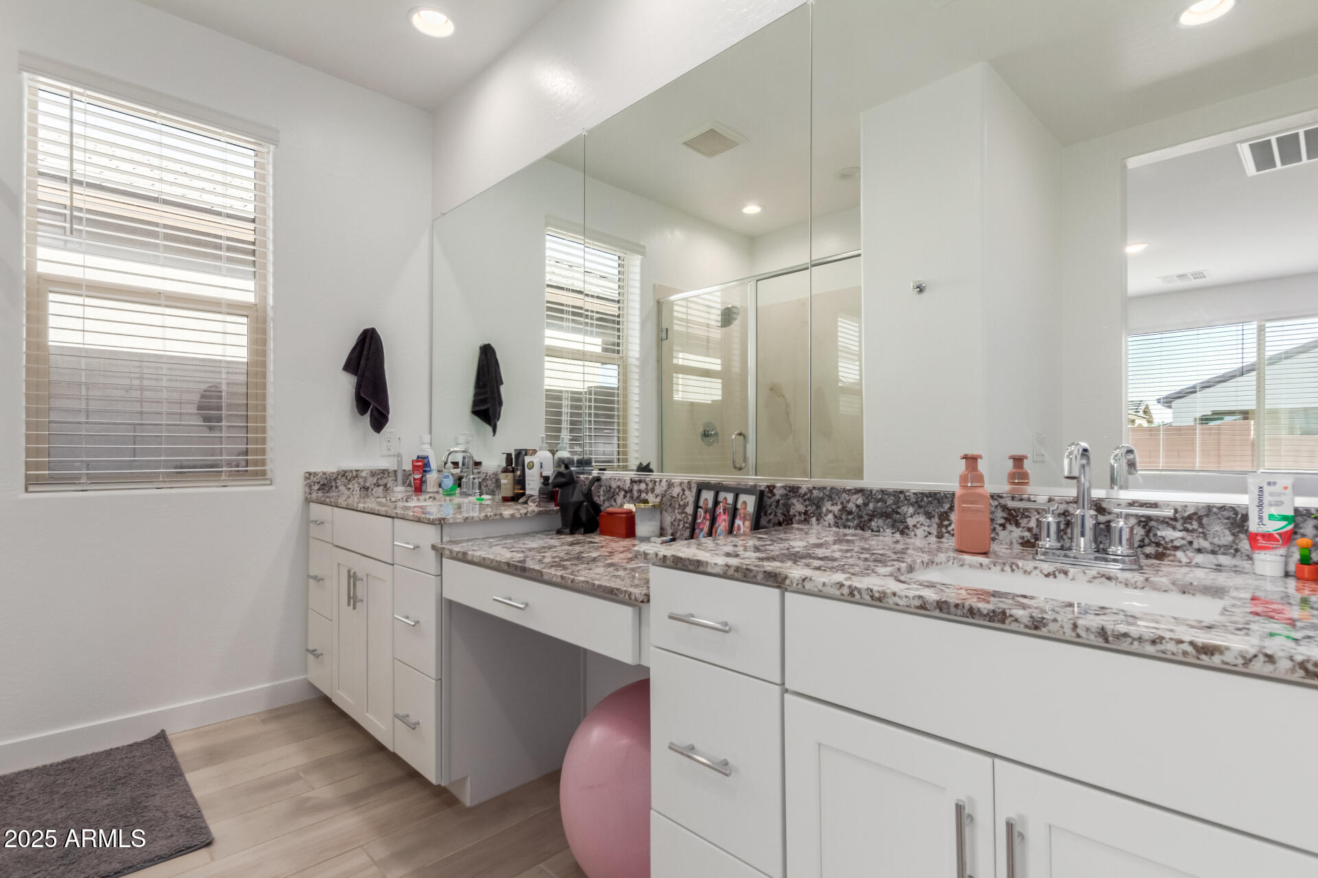 3590 E RIDLEY Road
