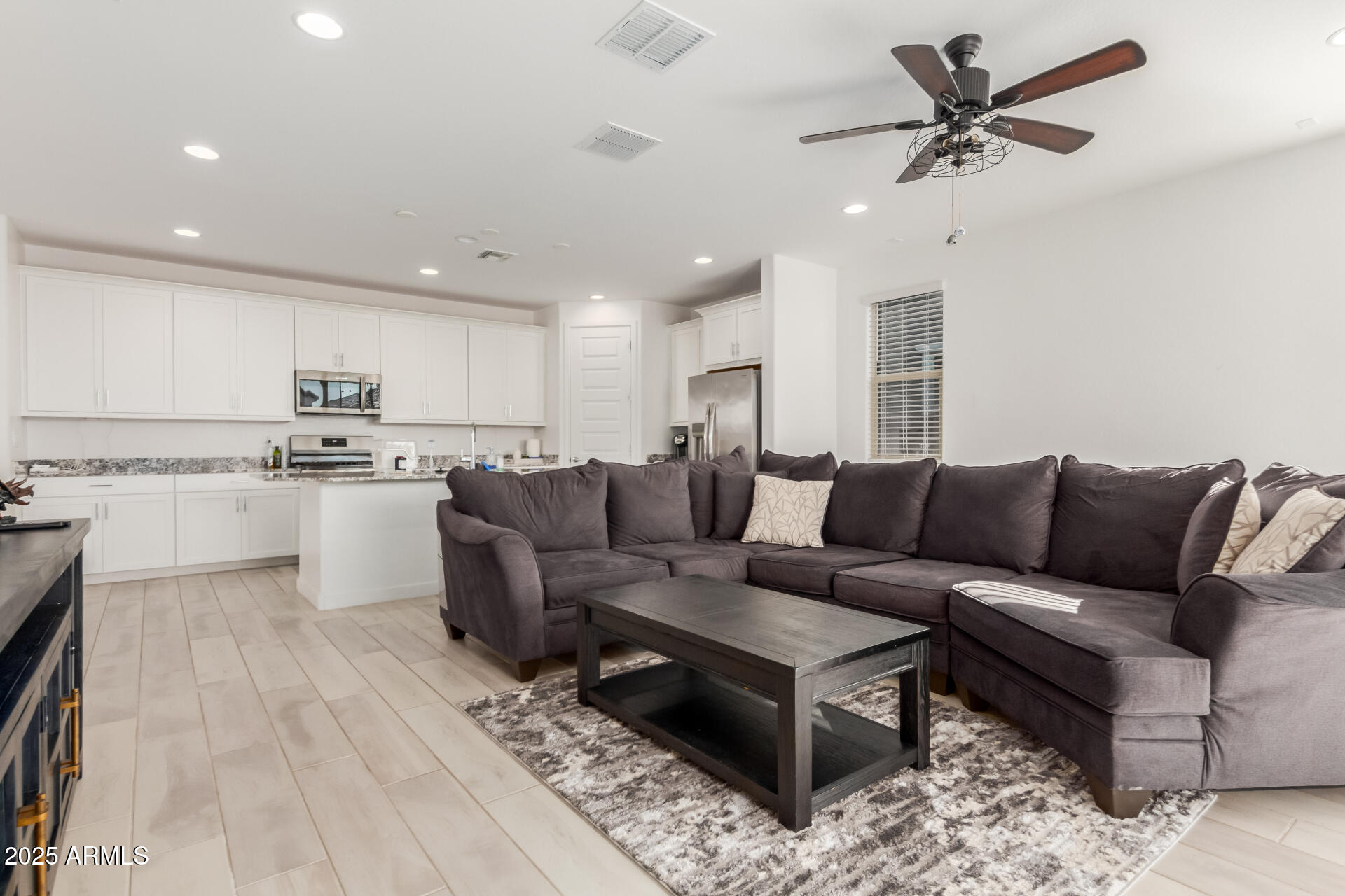 3590 E RIDLEY Road