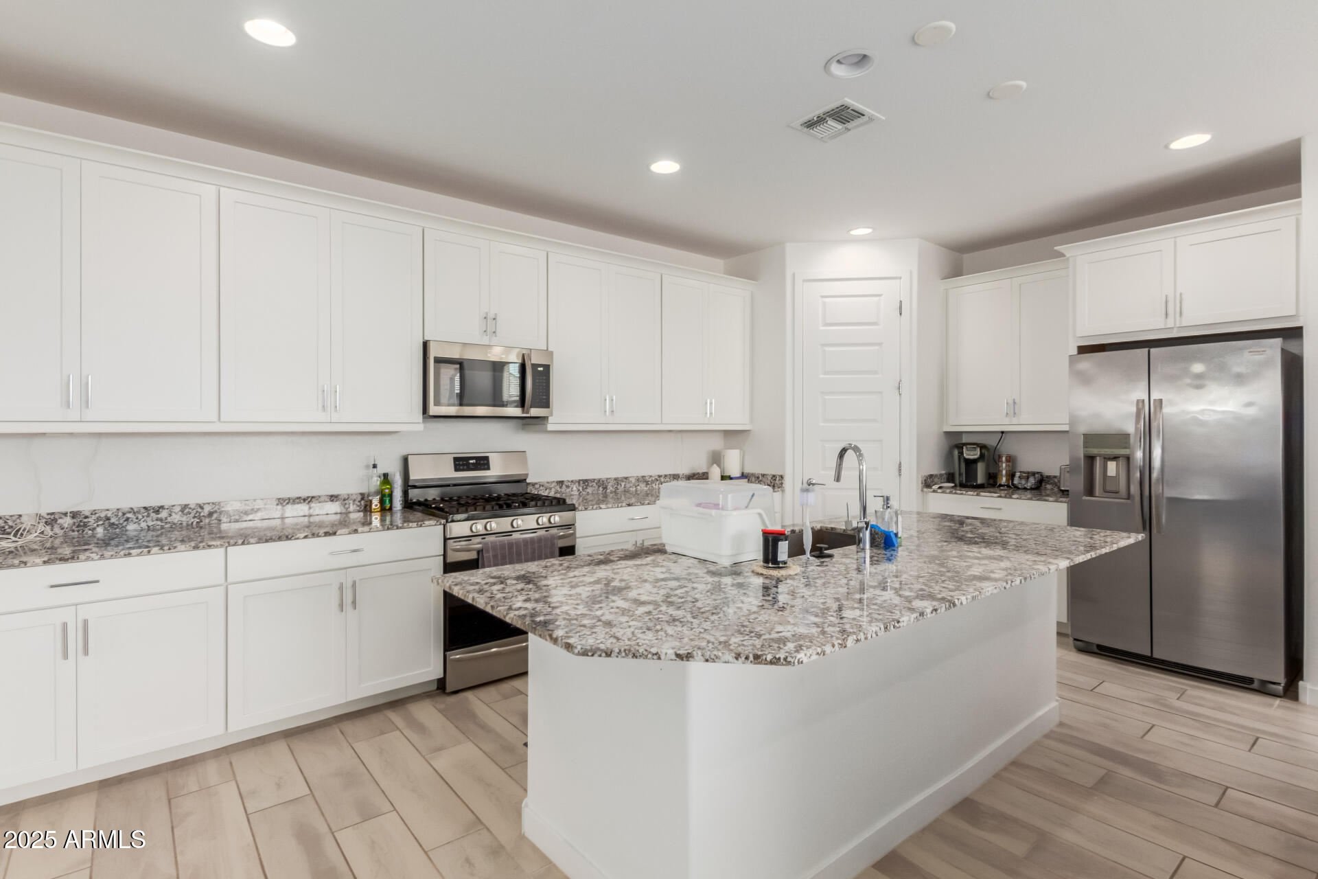 3590 E RIDLEY Road