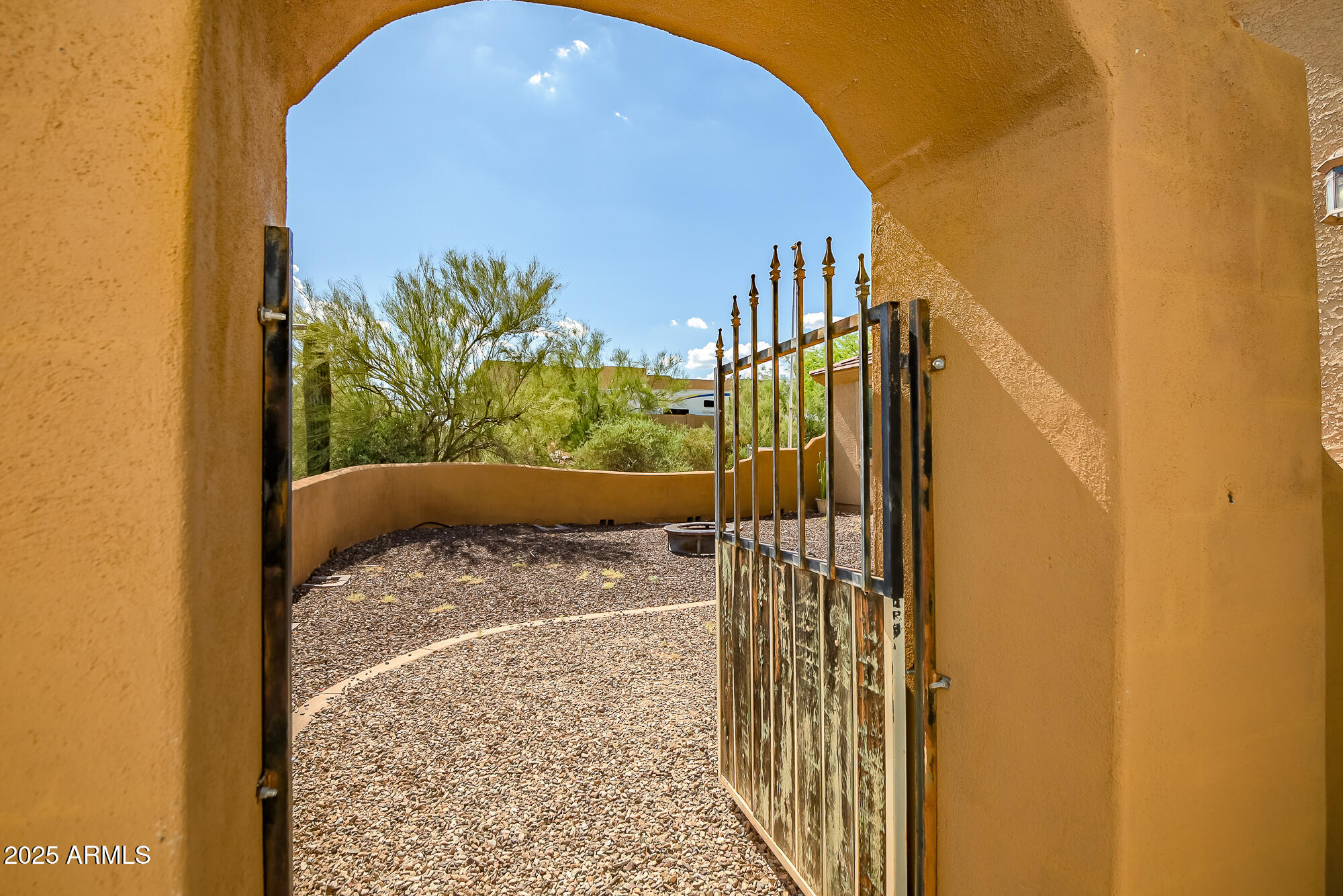 2342 W LAZY G RANCH Road