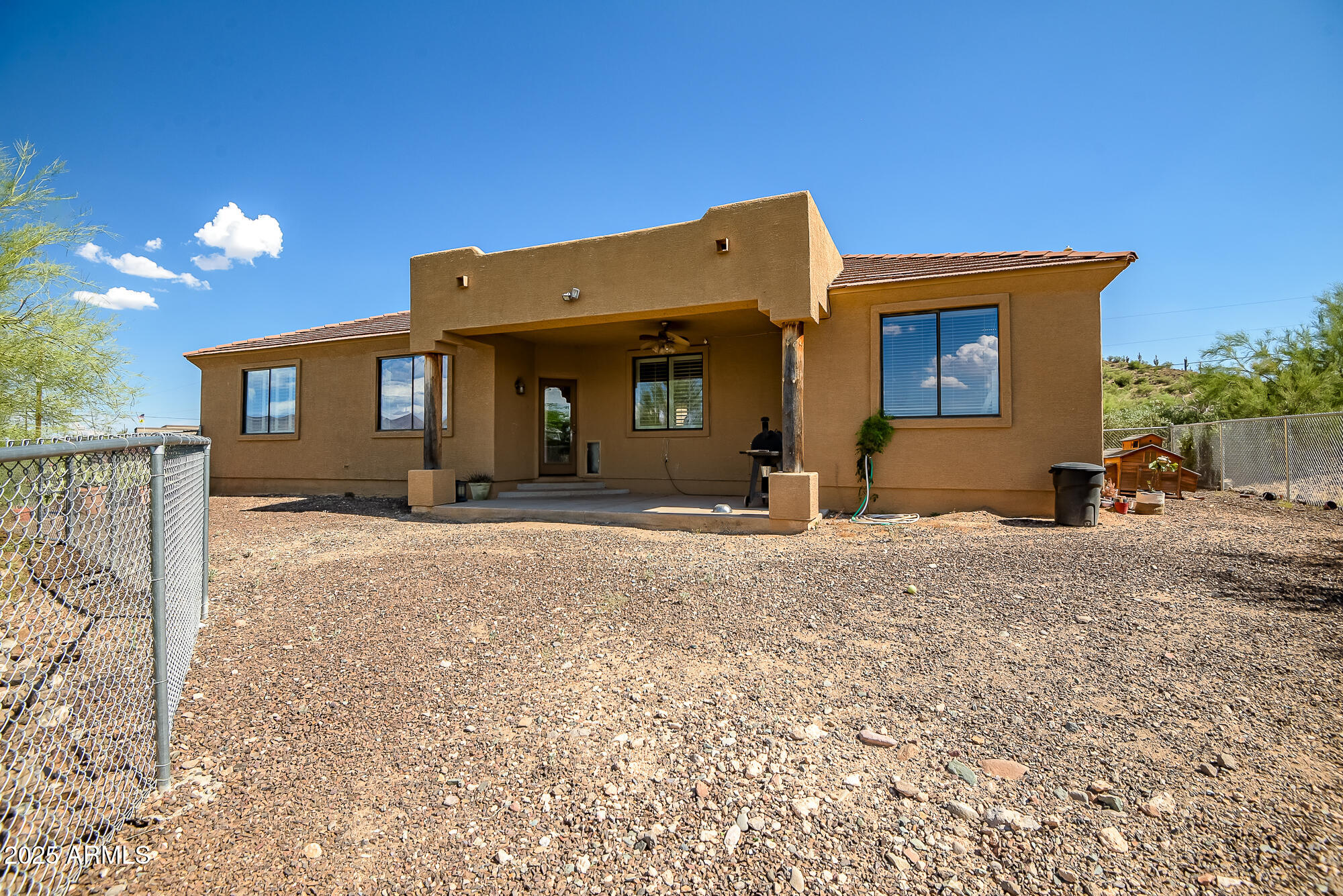 2342 W LAZY G RANCH Road