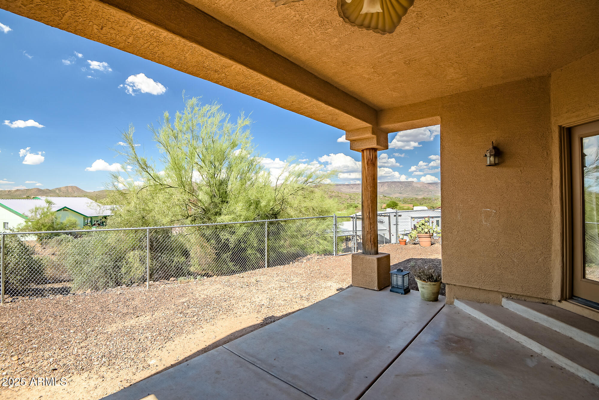 2342 W LAZY G RANCH Road