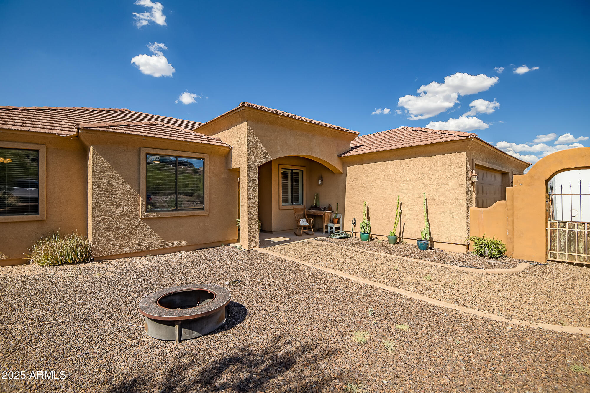 2342 W LAZY G RANCH Road