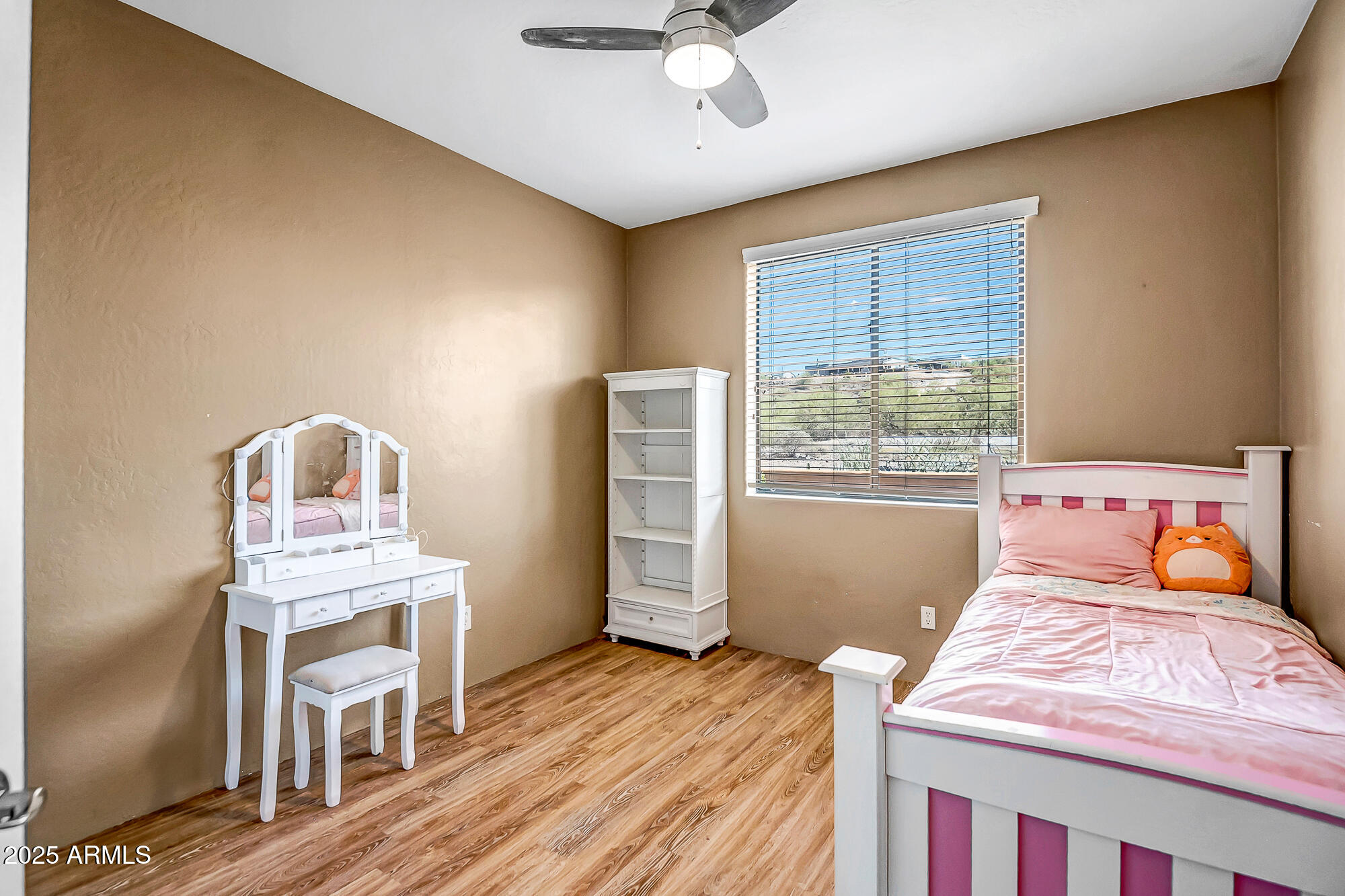 2342 W LAZY G RANCH Road