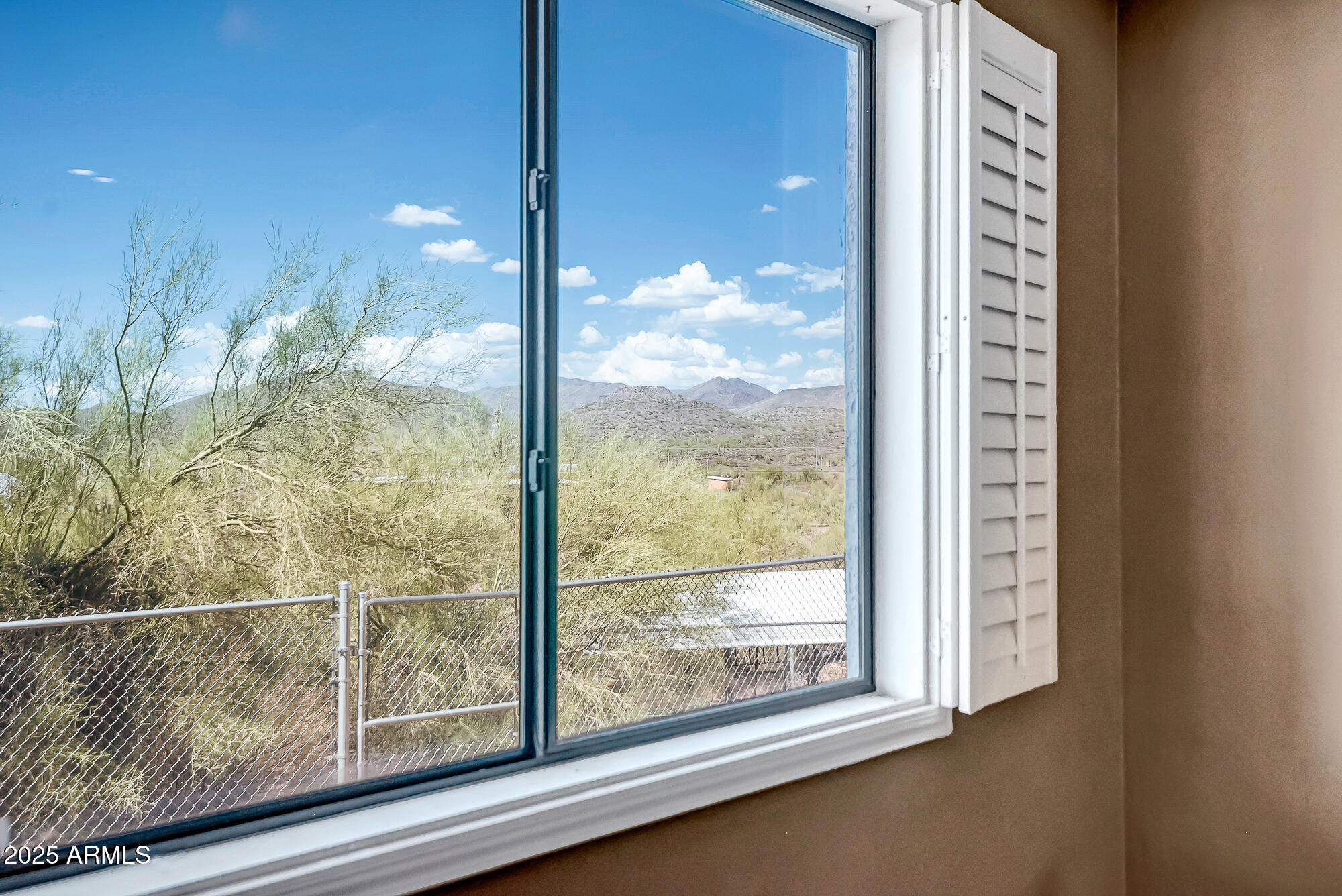 2342 W LAZY G RANCH Road