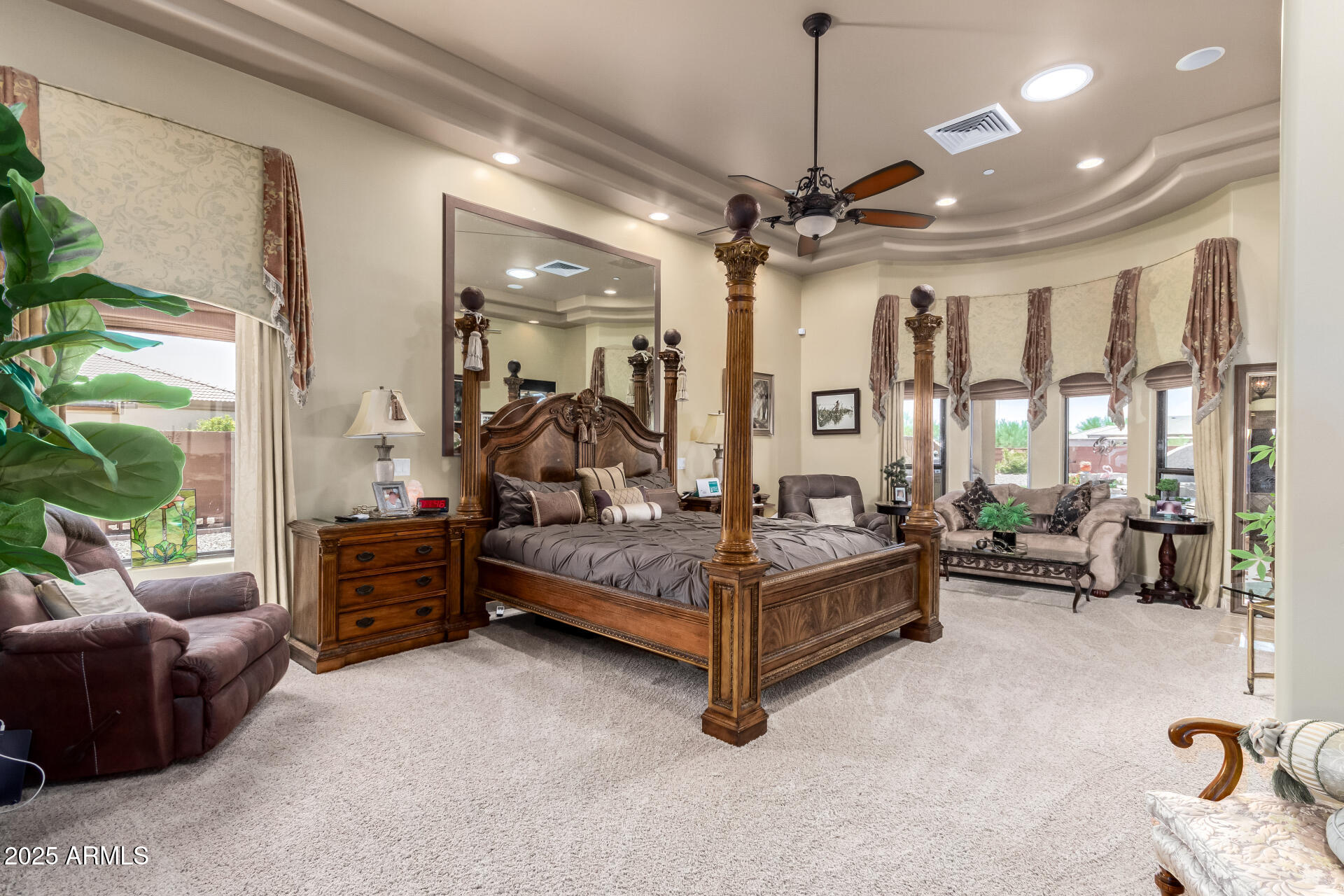 19715 W CLARENDON Avenue