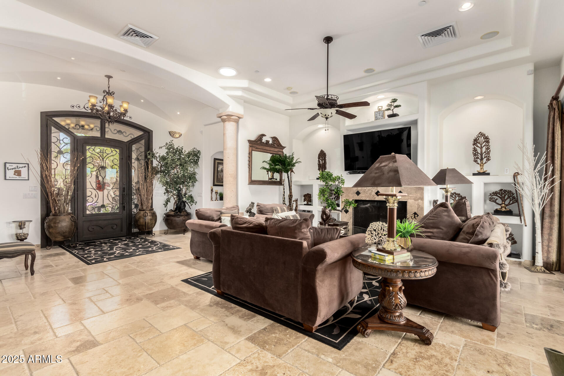 19715 W CLARENDON Avenue