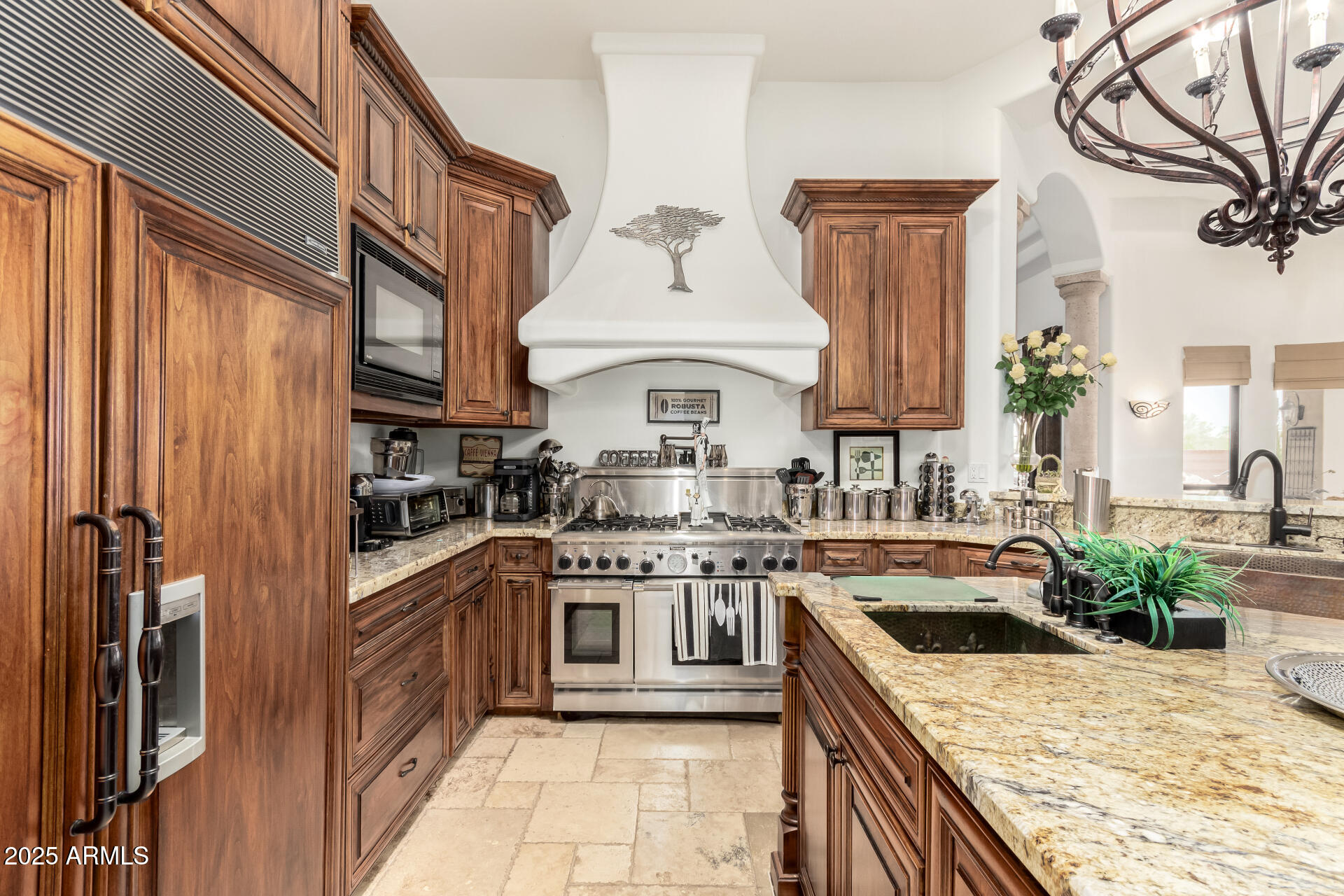 19715 W CLARENDON Avenue