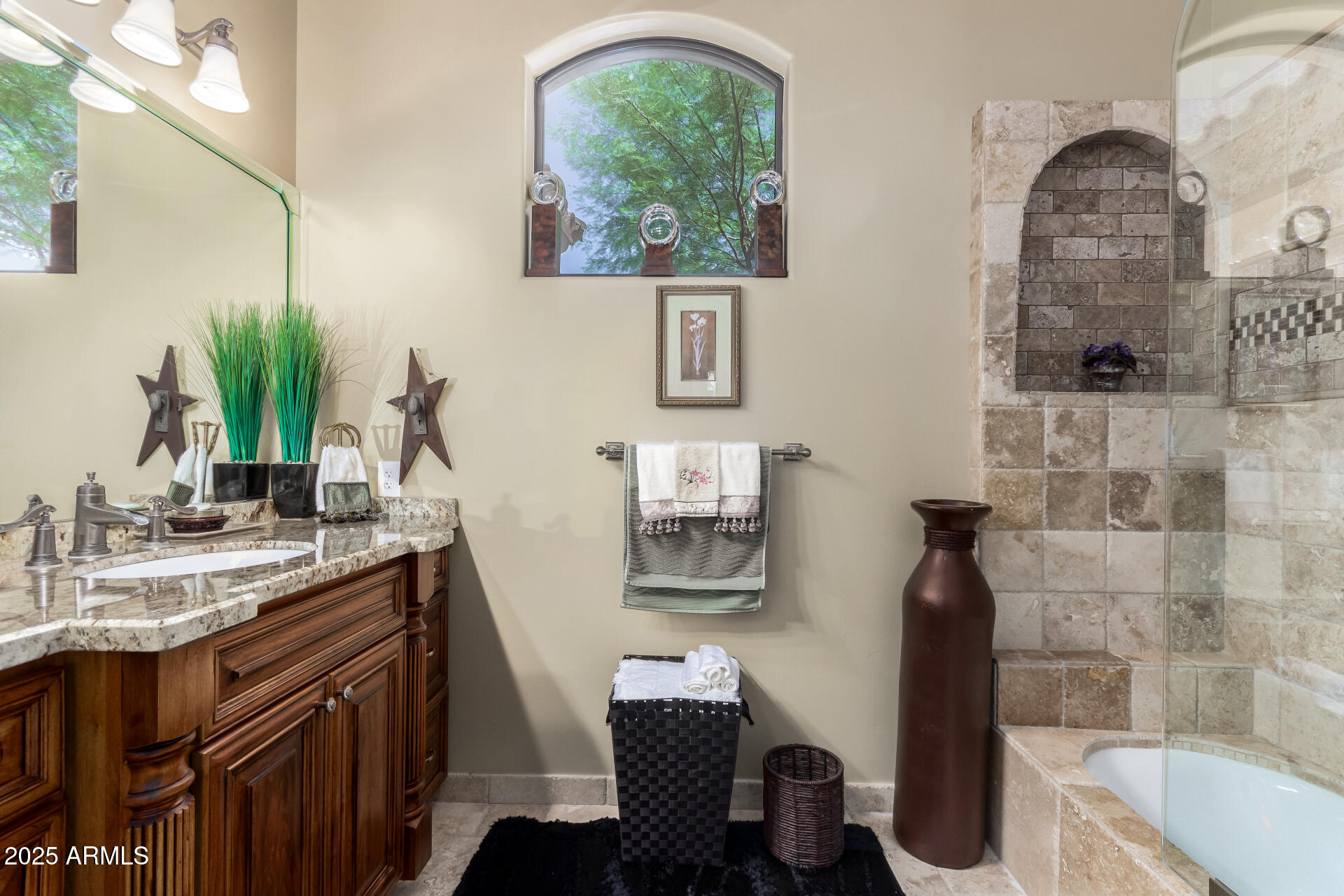 19715 W CLARENDON Avenue