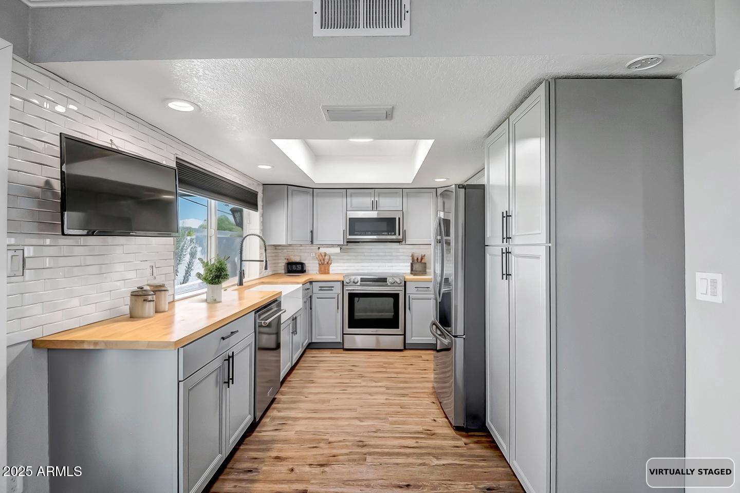 3144 W JUNIPER Avenue