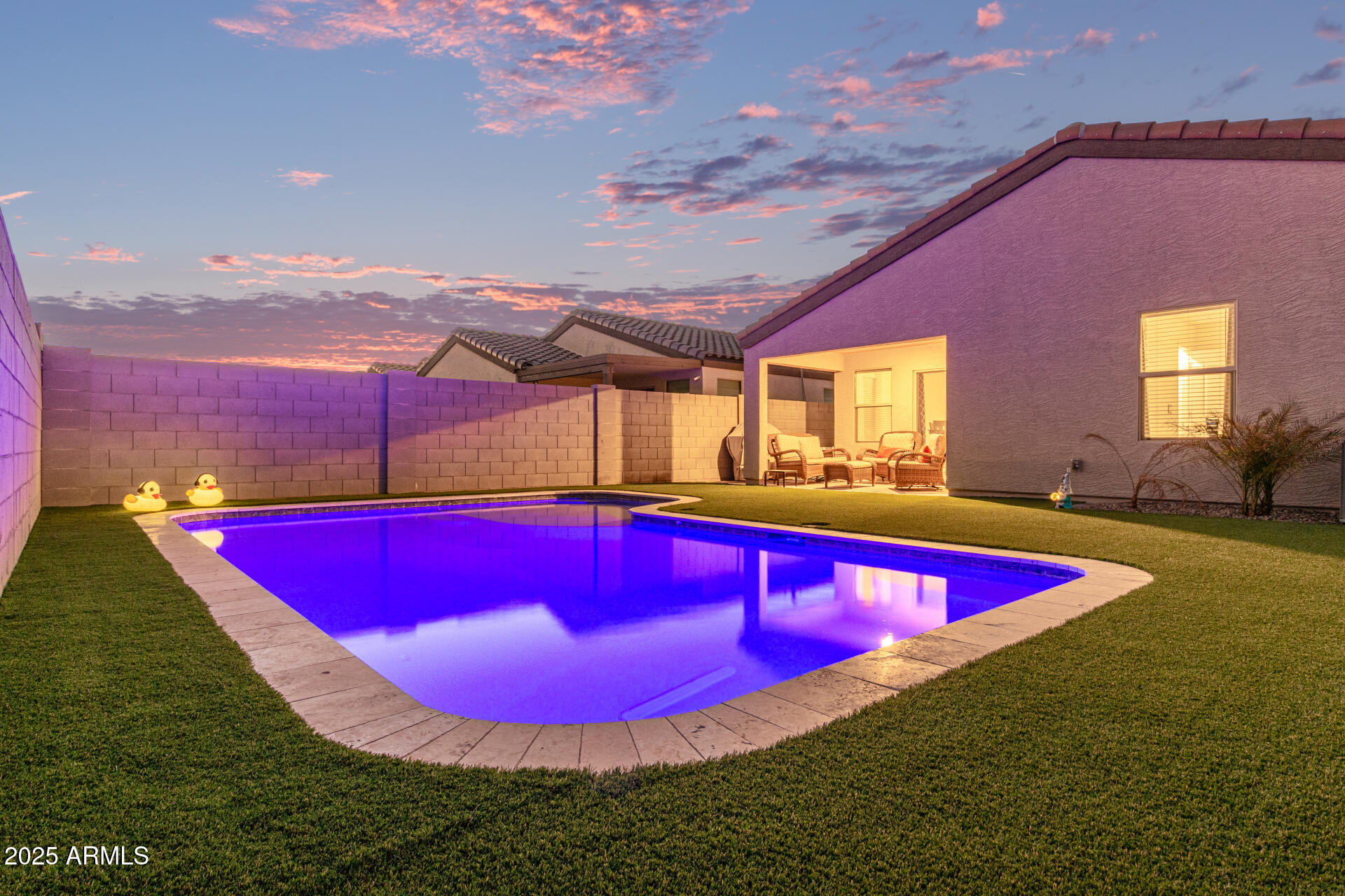 2535 W LA SALLE Street