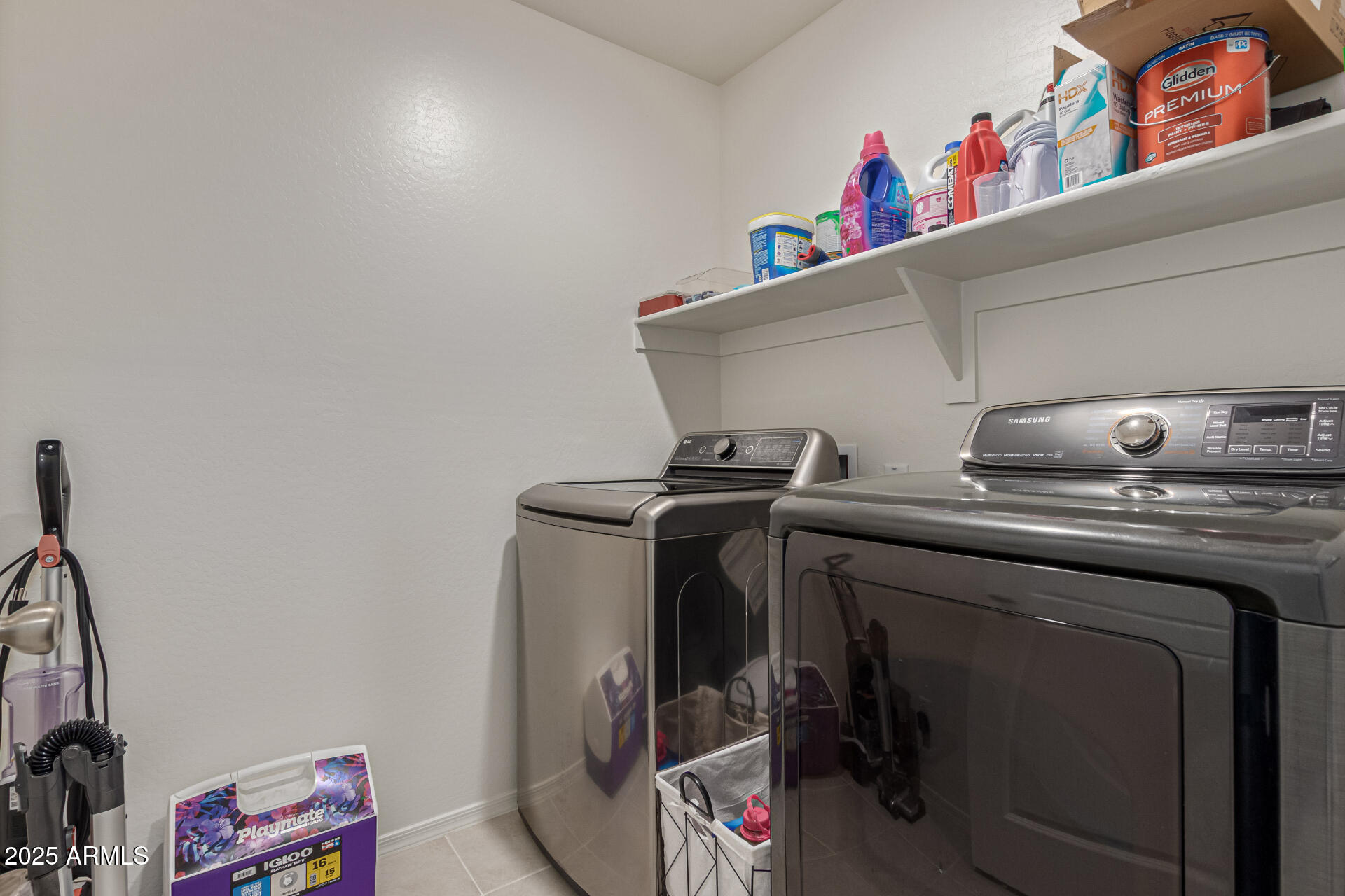 2535 W LA SALLE Street