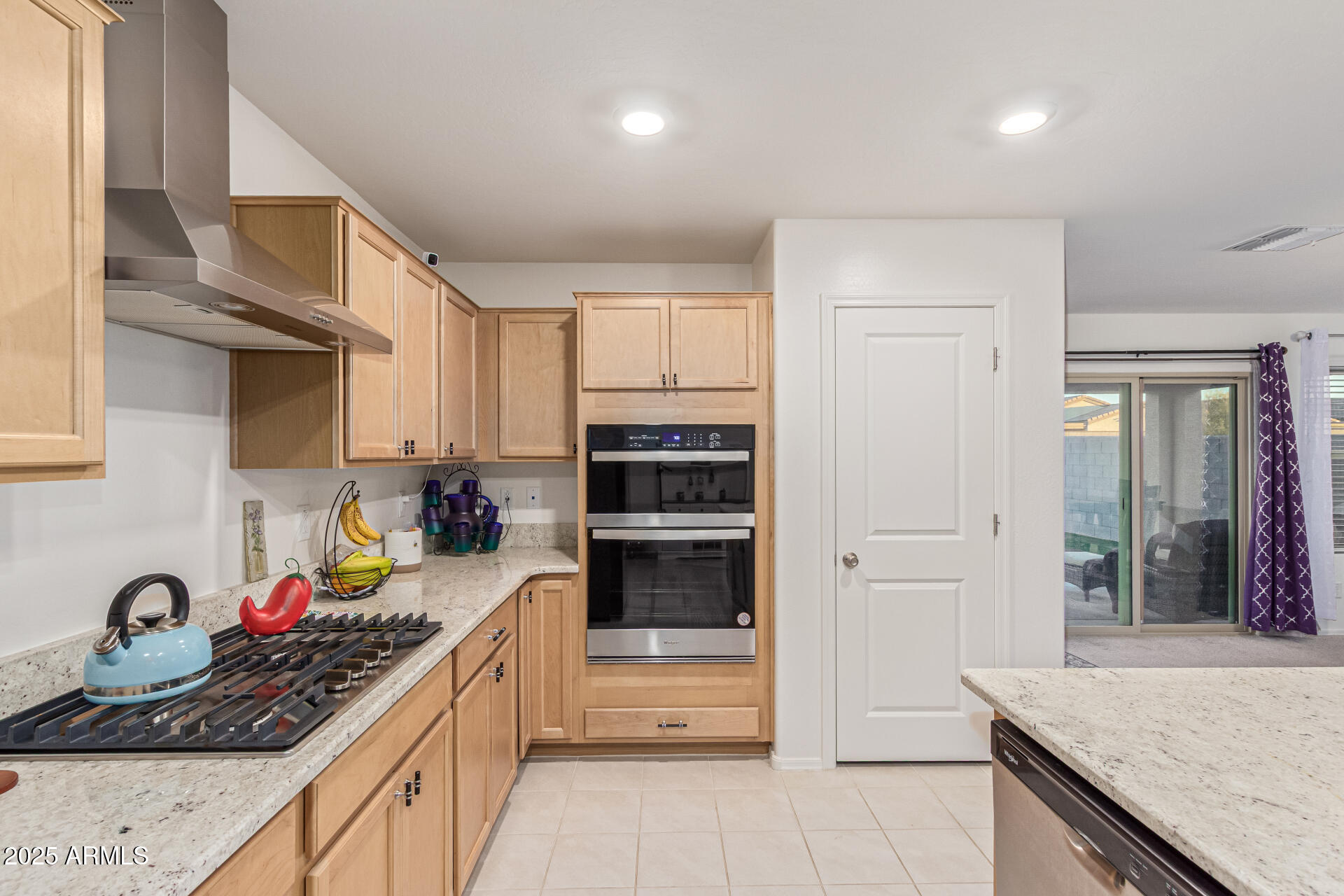 2535 W LA SALLE Street