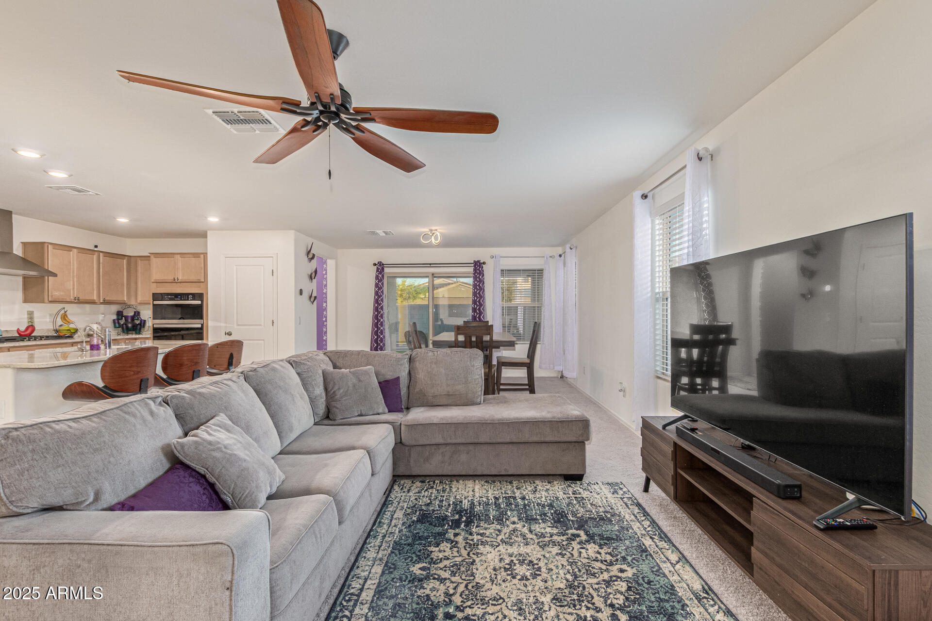 2535 W LA SALLE Street