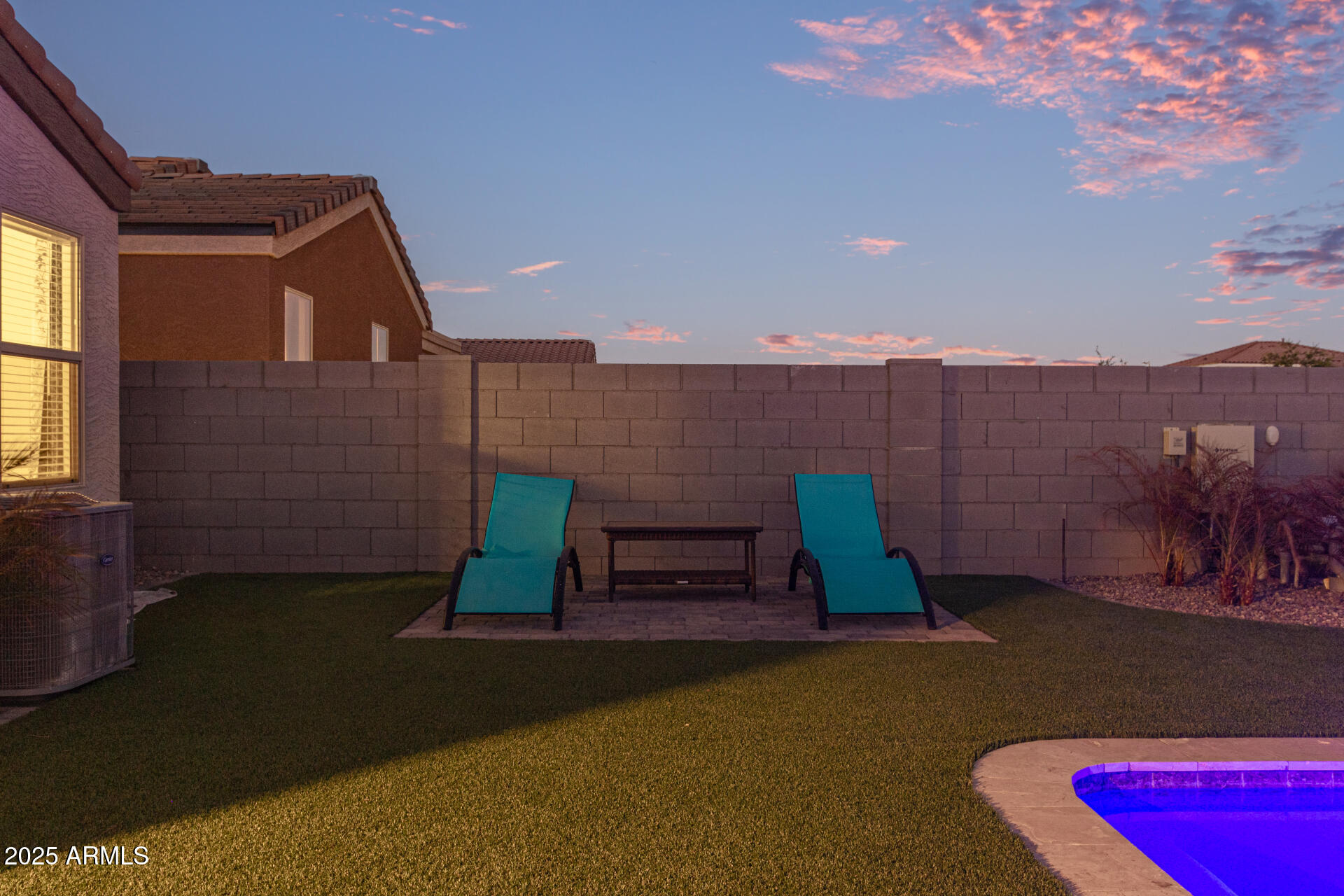 2535 W LA SALLE Street