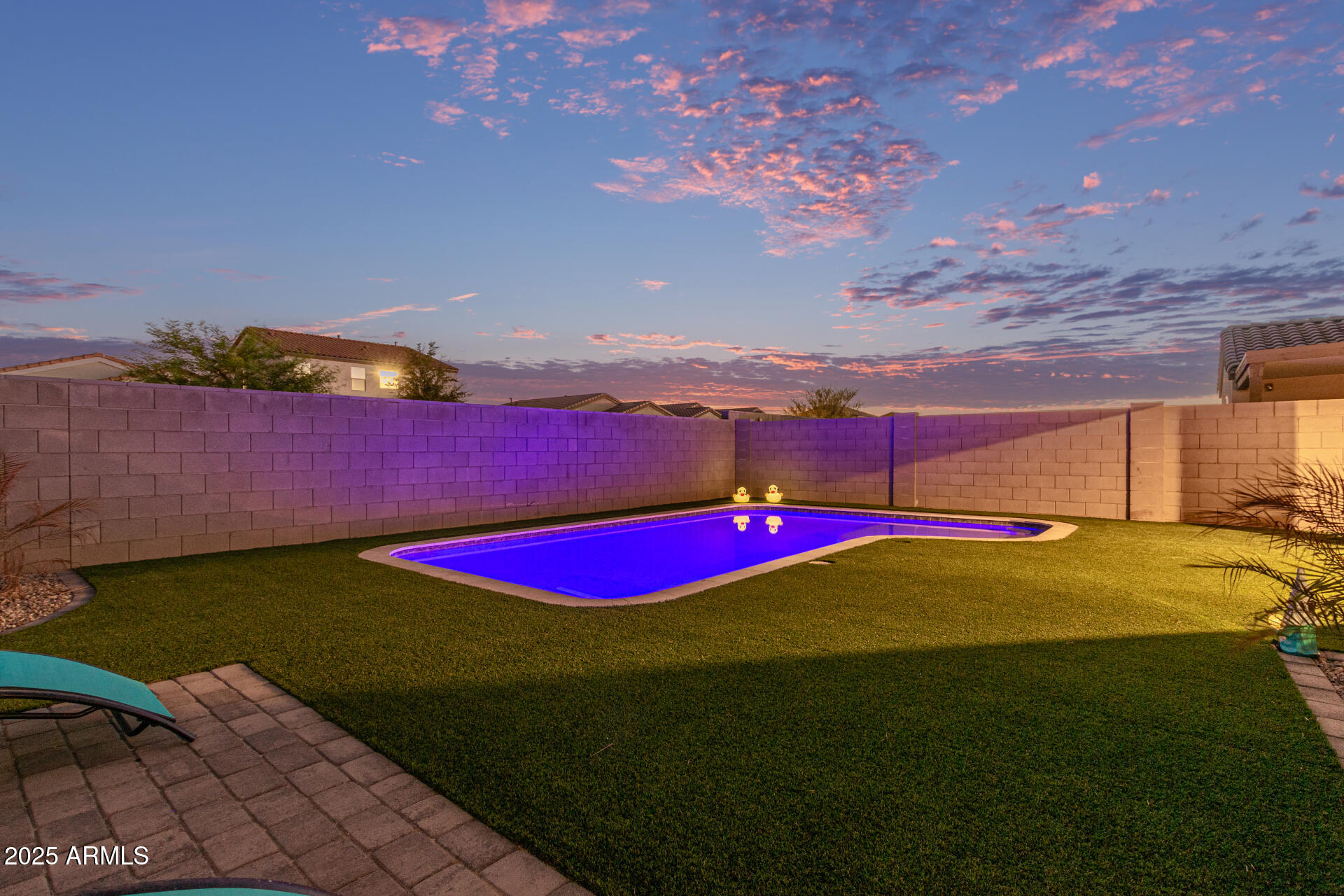 2535 W LA SALLE Street