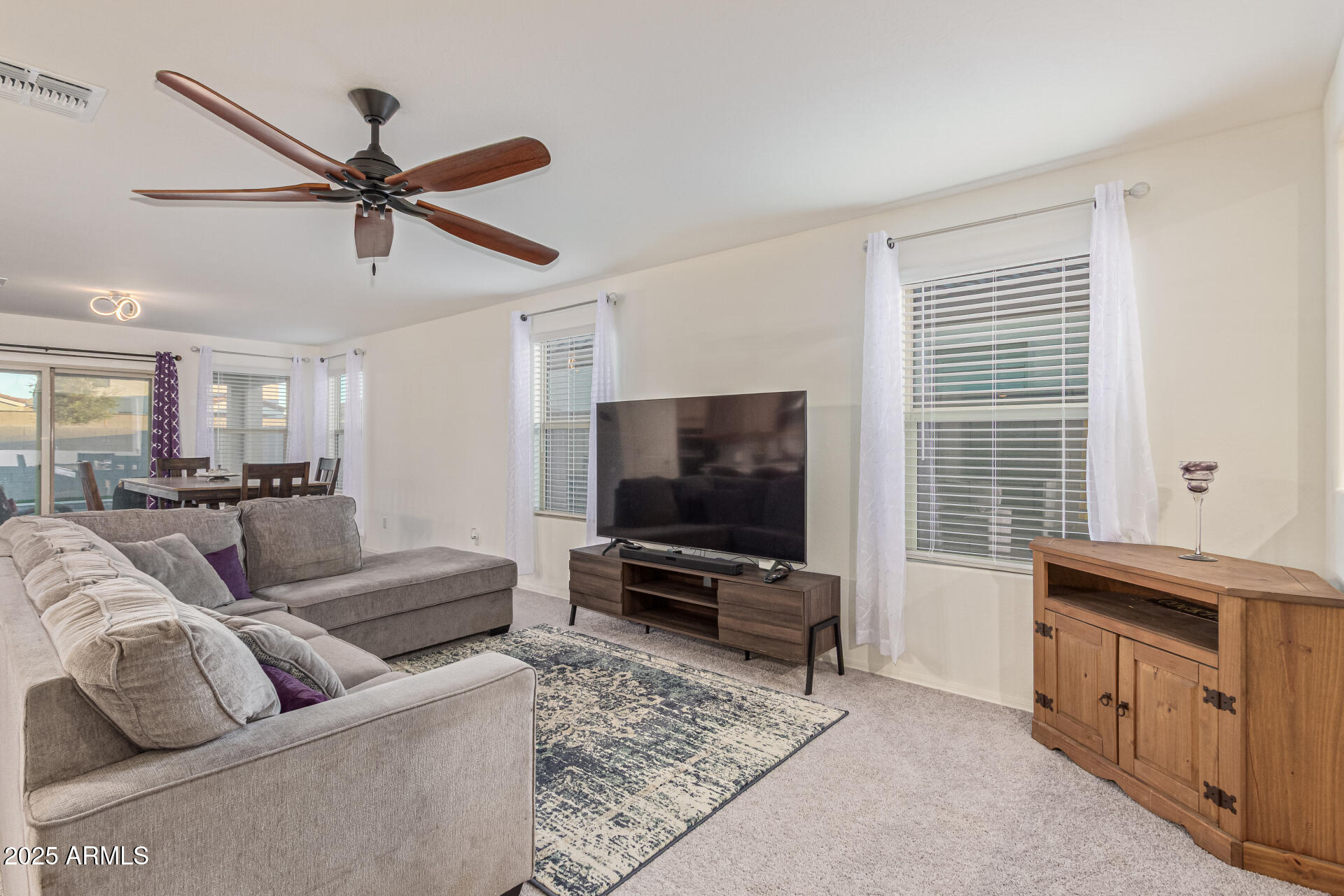 2535 W LA SALLE Street